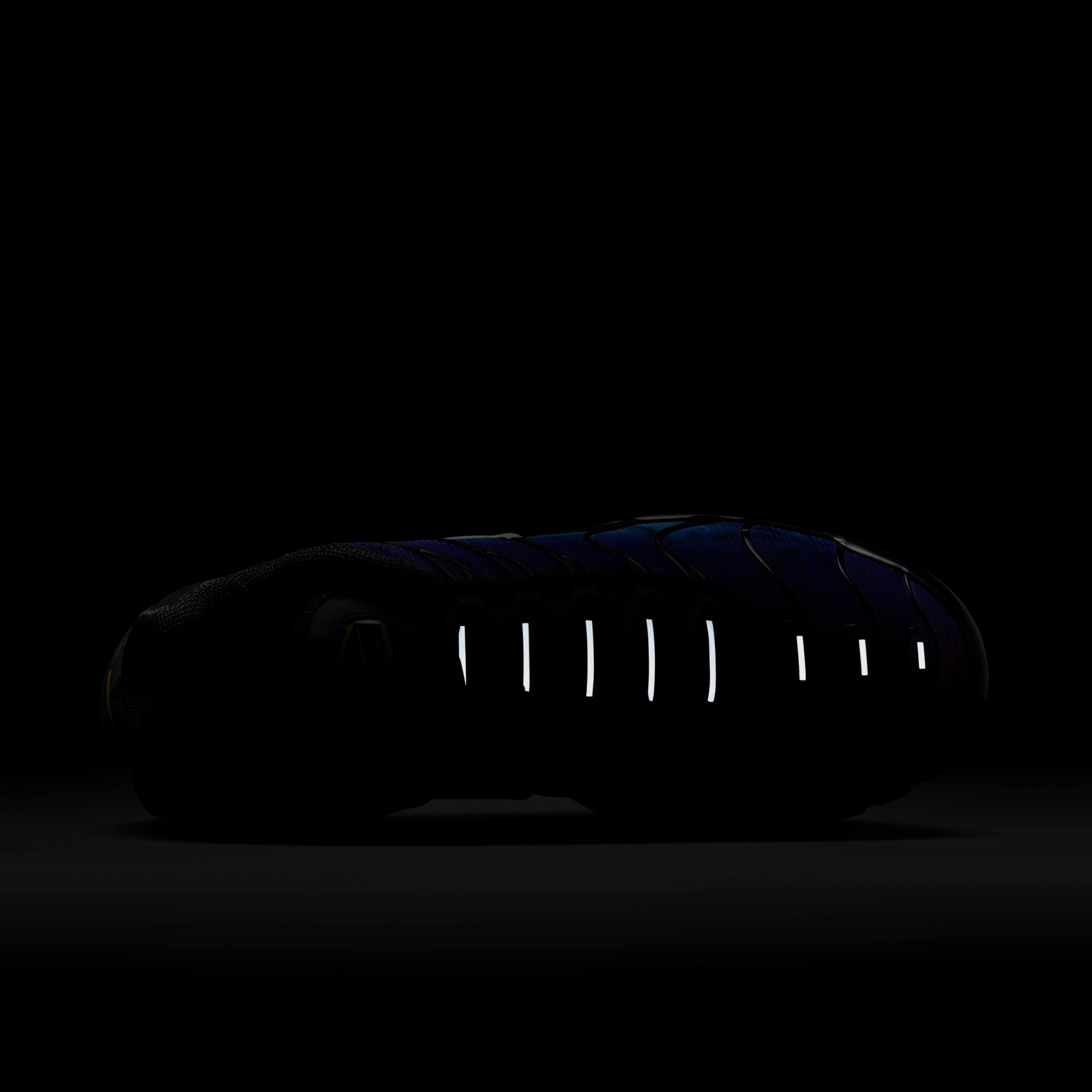 Nike Air Max Plus image number 8