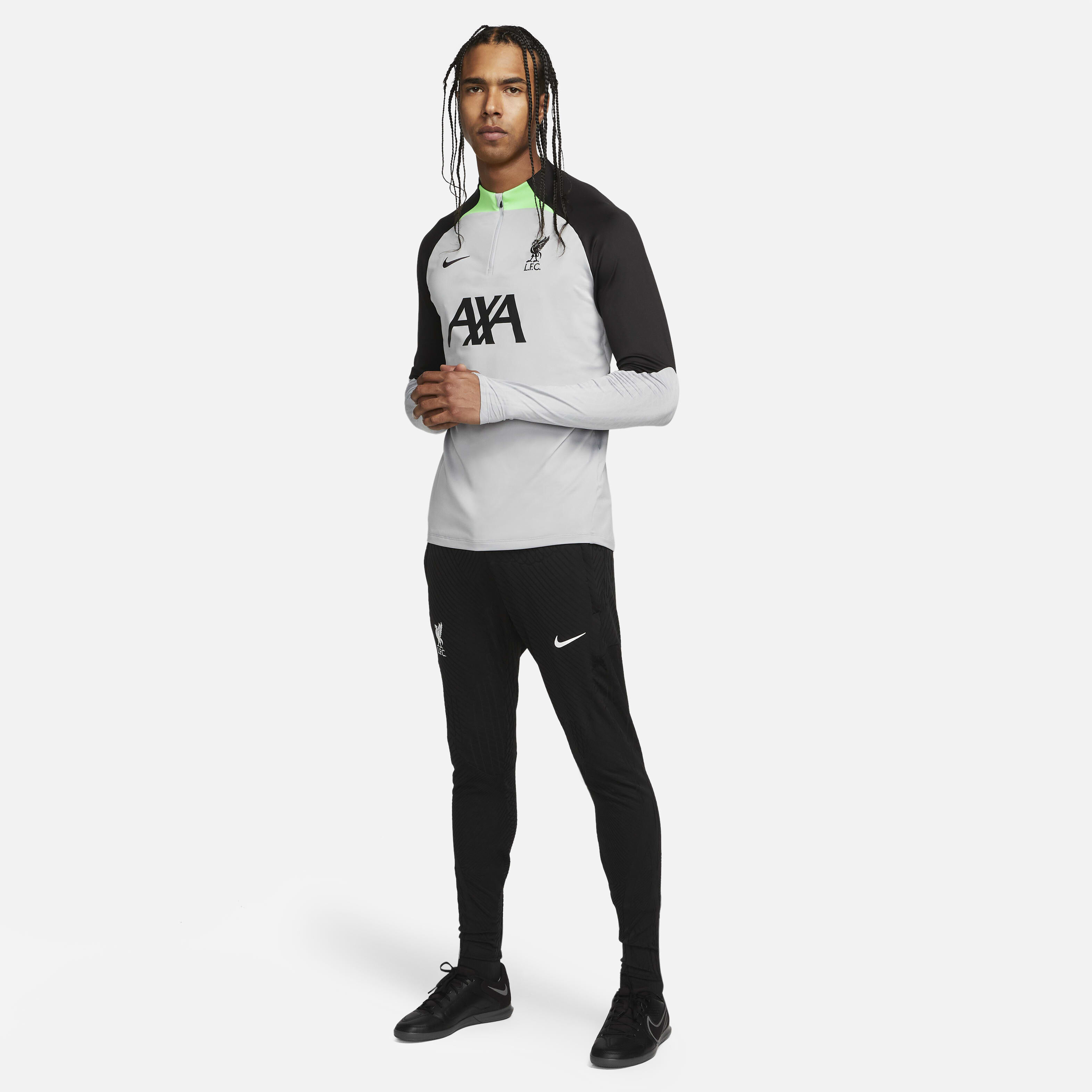 Liverpool F.C. Strike image number 6