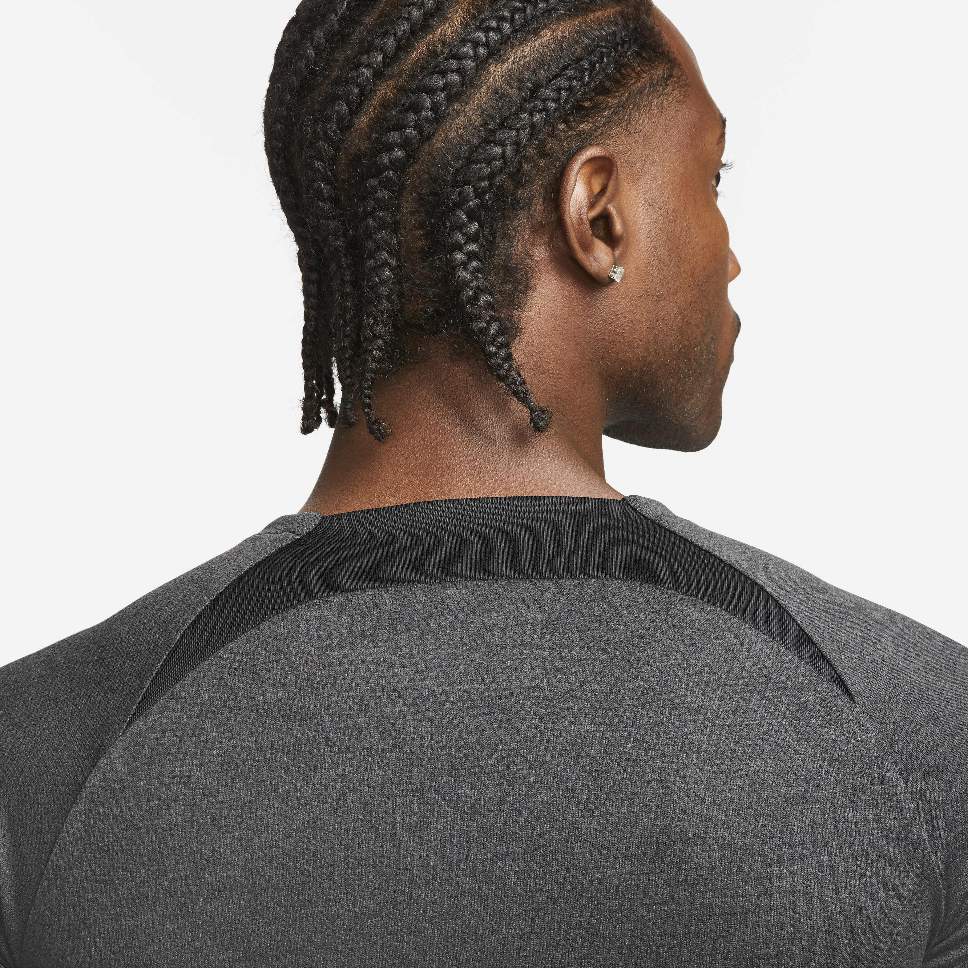 نايكي أكاديمي image number 4