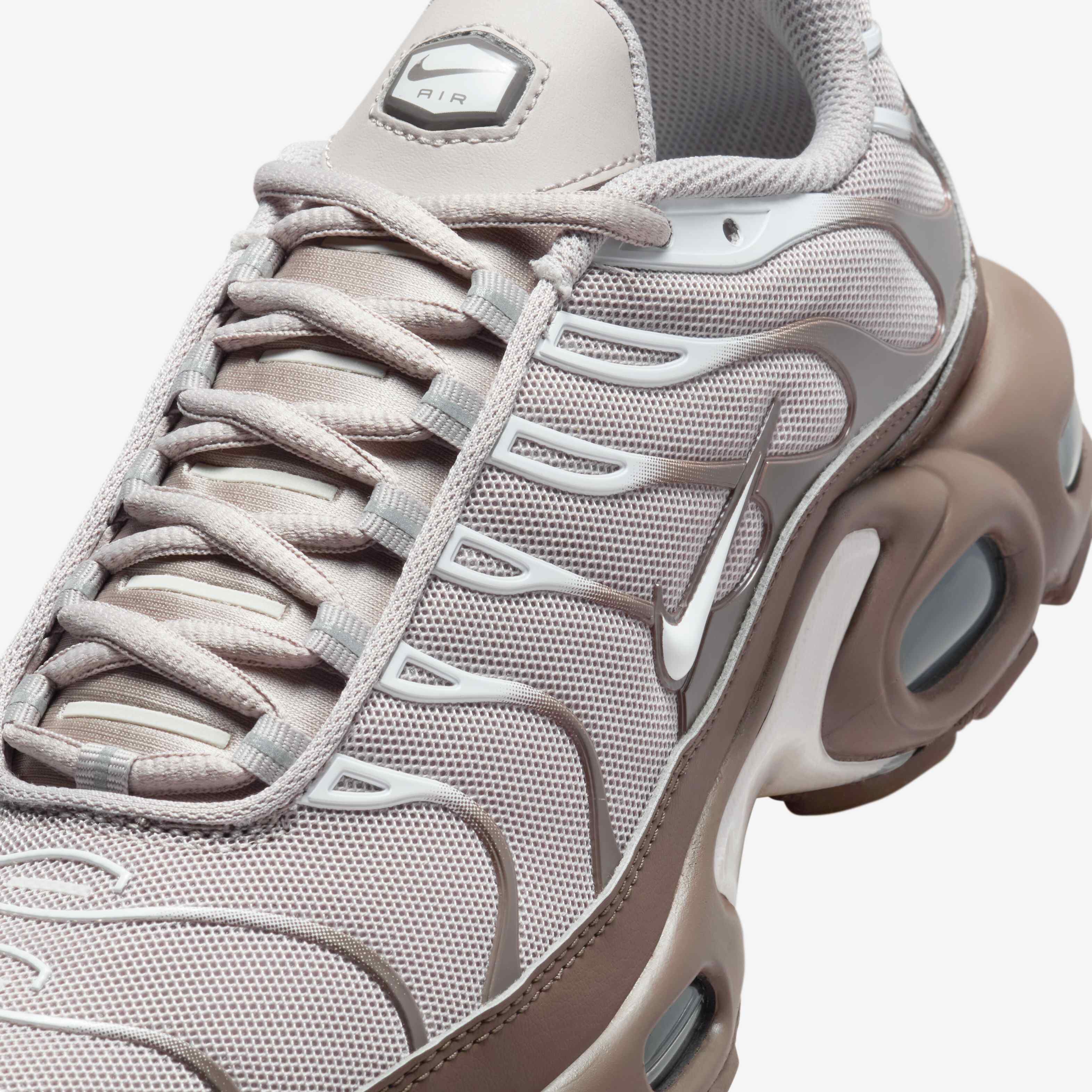 Nike Air Max Plus image number 6