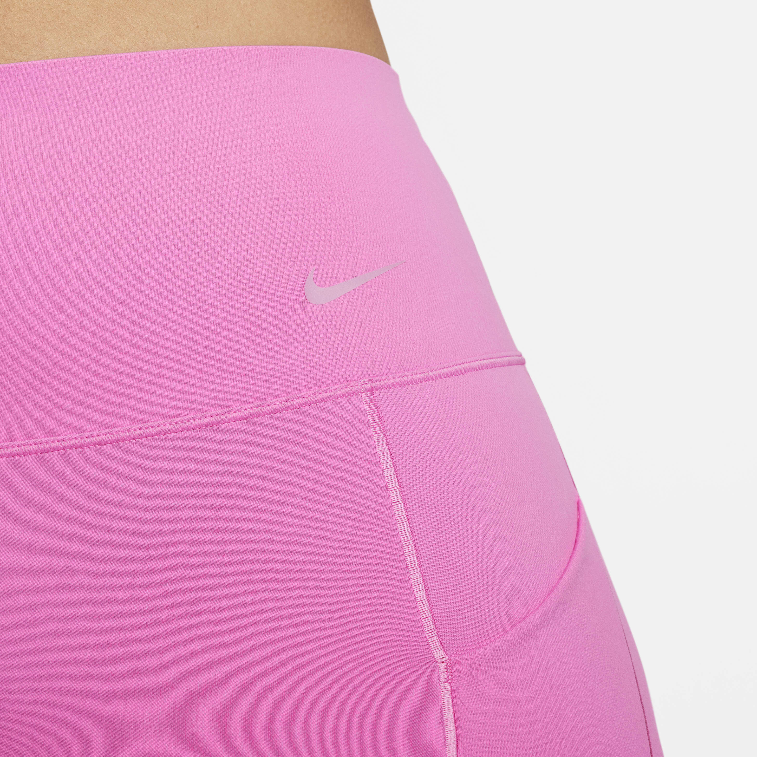 Nike Universa image number 4