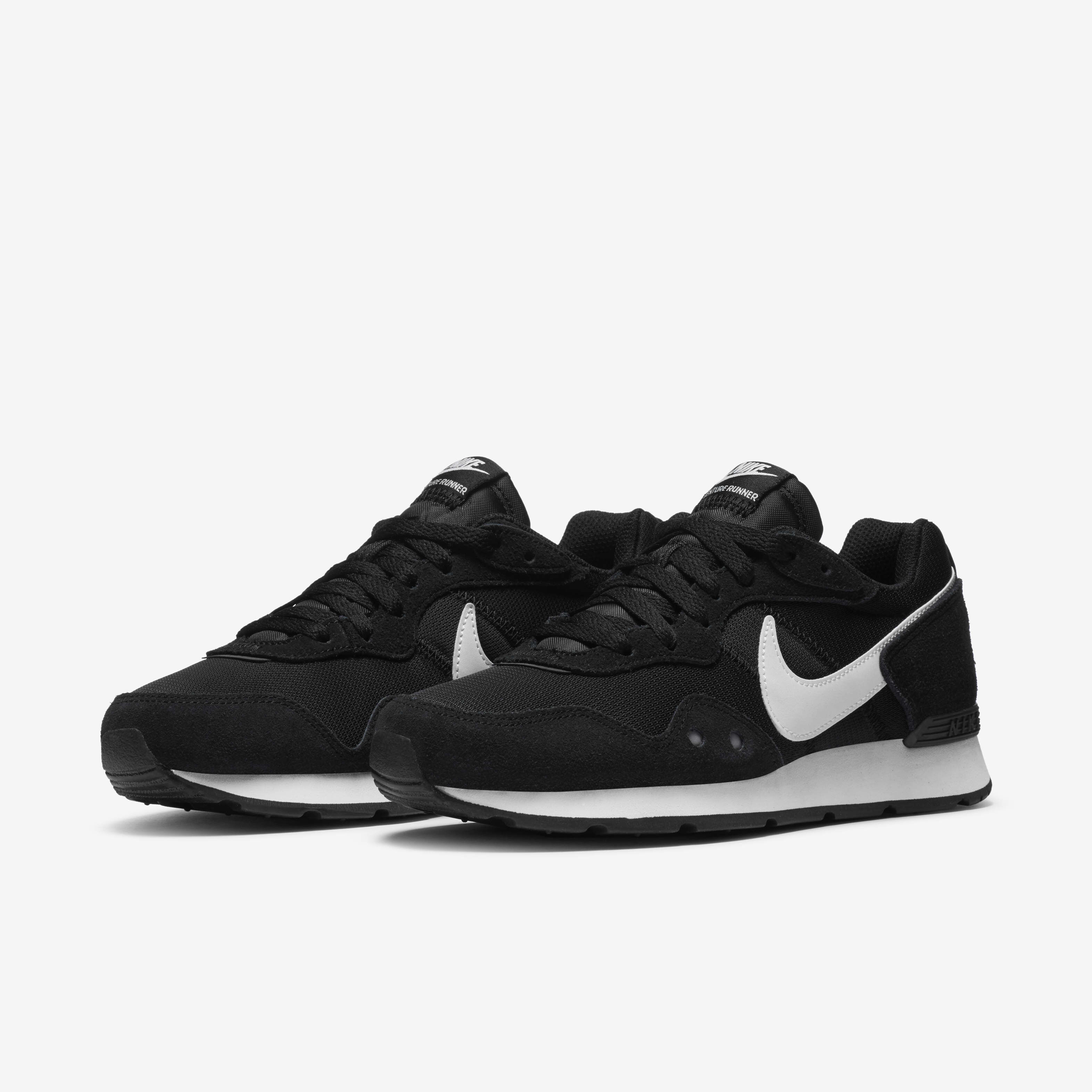 Nike venture runner 2 clearance