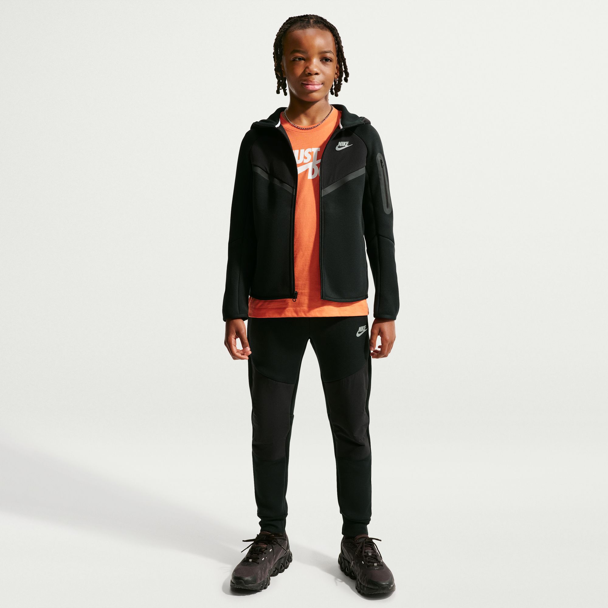 Nike Sportswear Tech Fleece image number 0