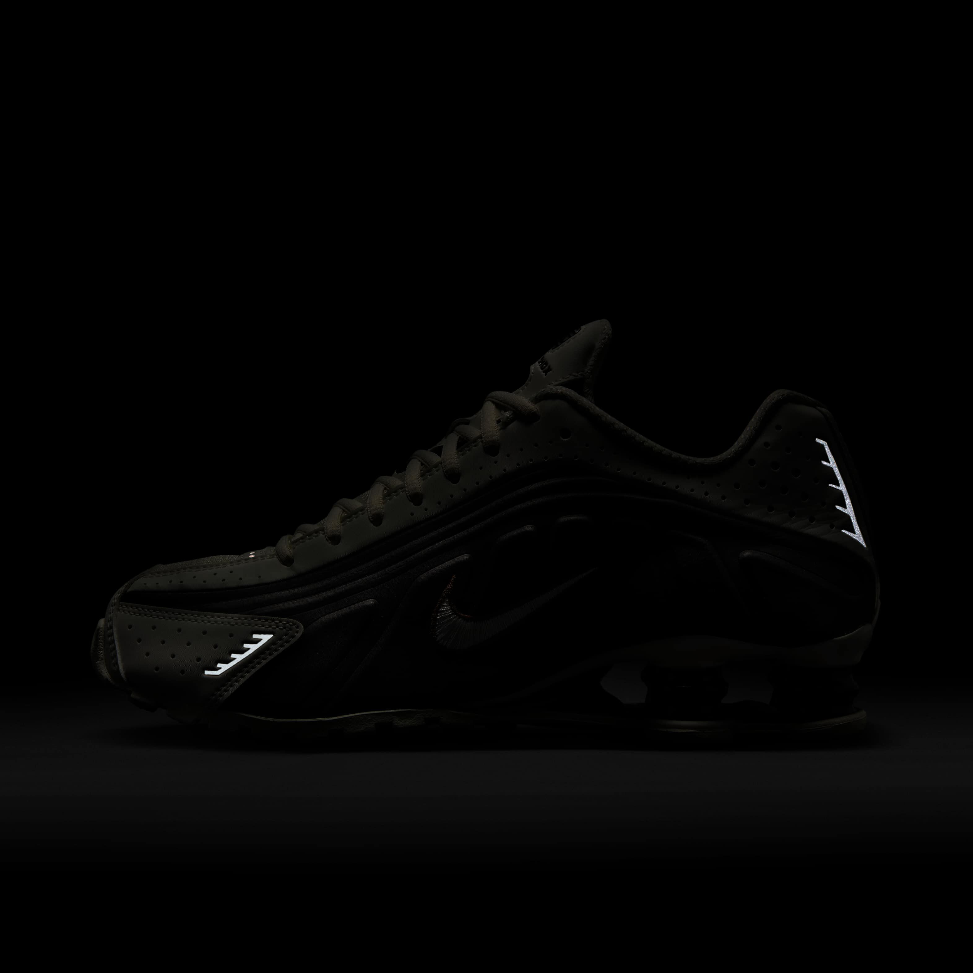Nike Shox R4 image number 11