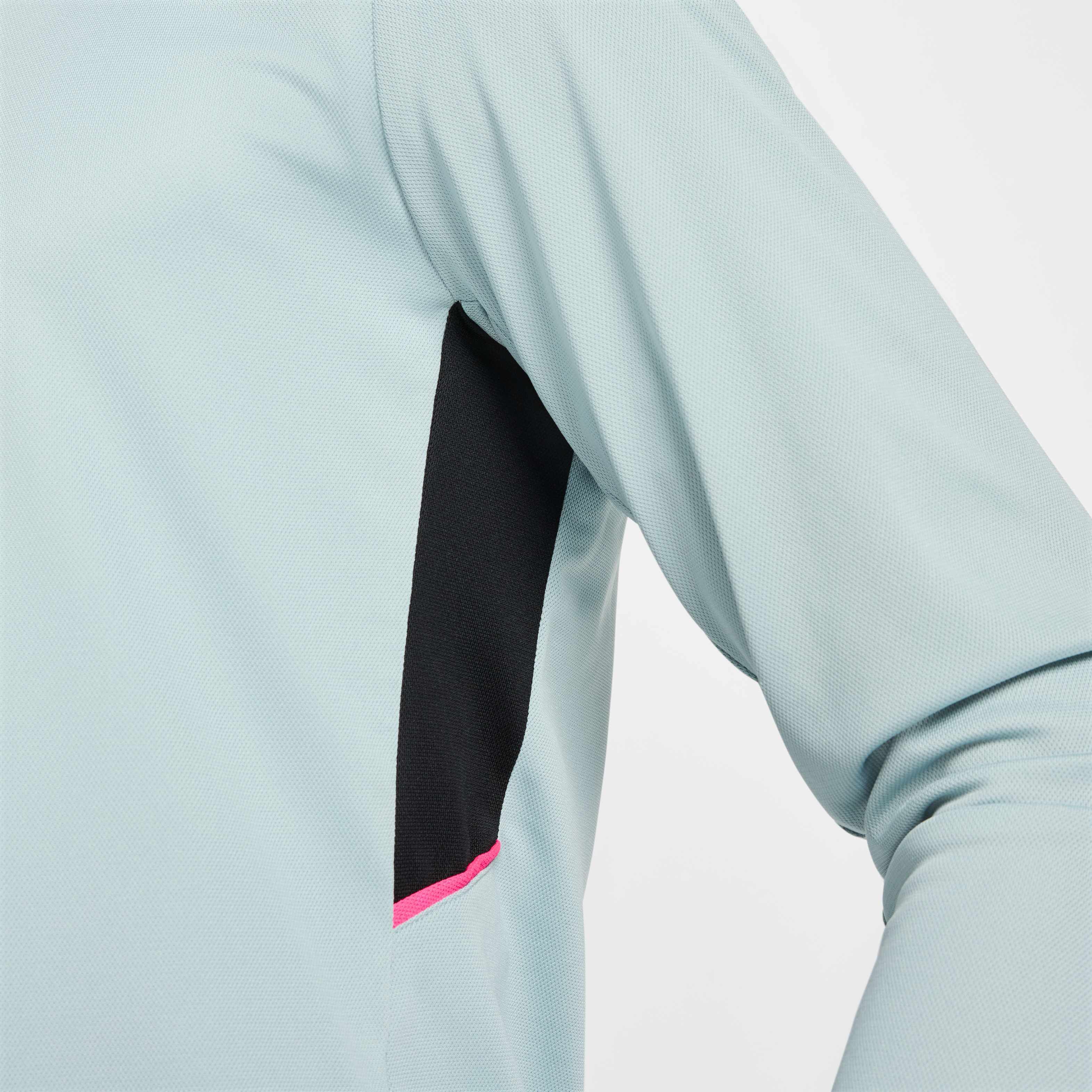 Nike Academy image number 4