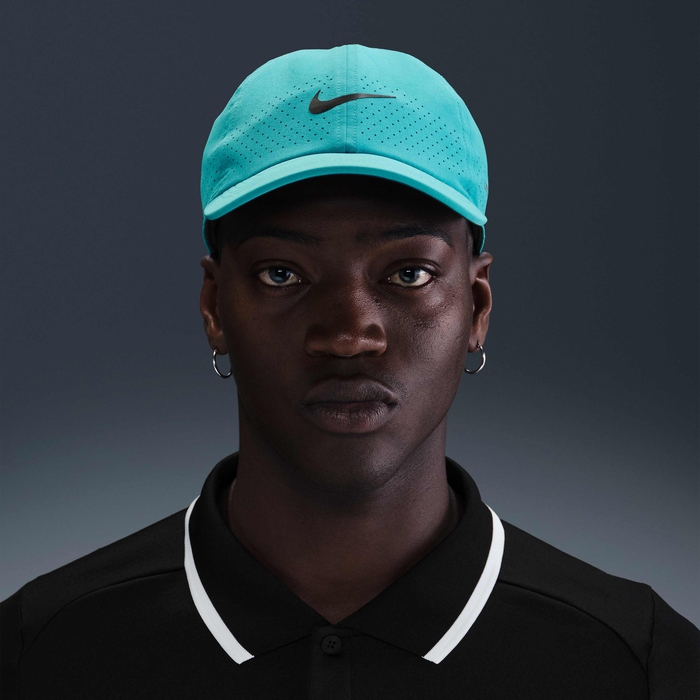 Nike Dri-FIT ADV Club image number 2 Nike Dri-FIT ADV Club image number 2