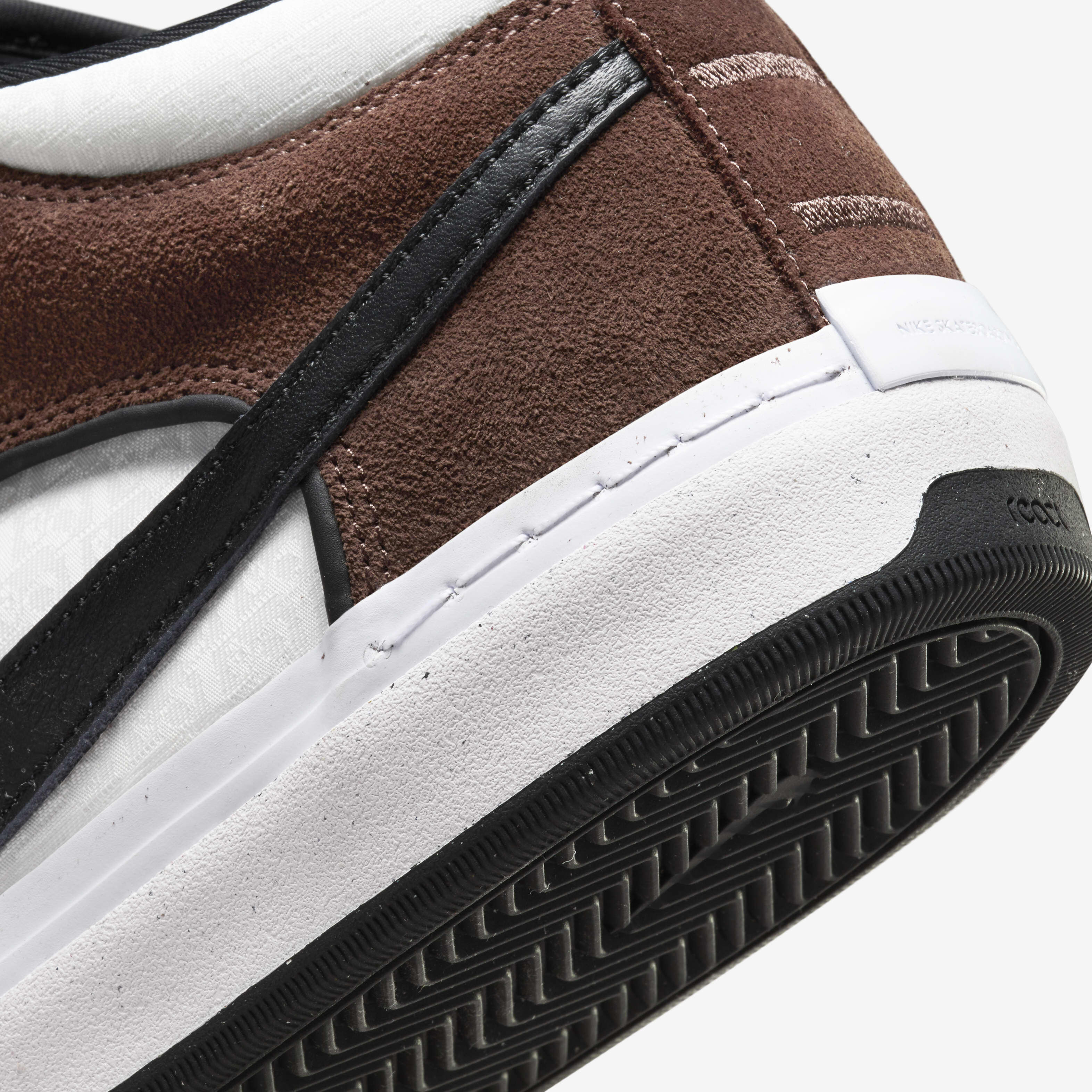 نايكي SB رياكت ليو image number 7