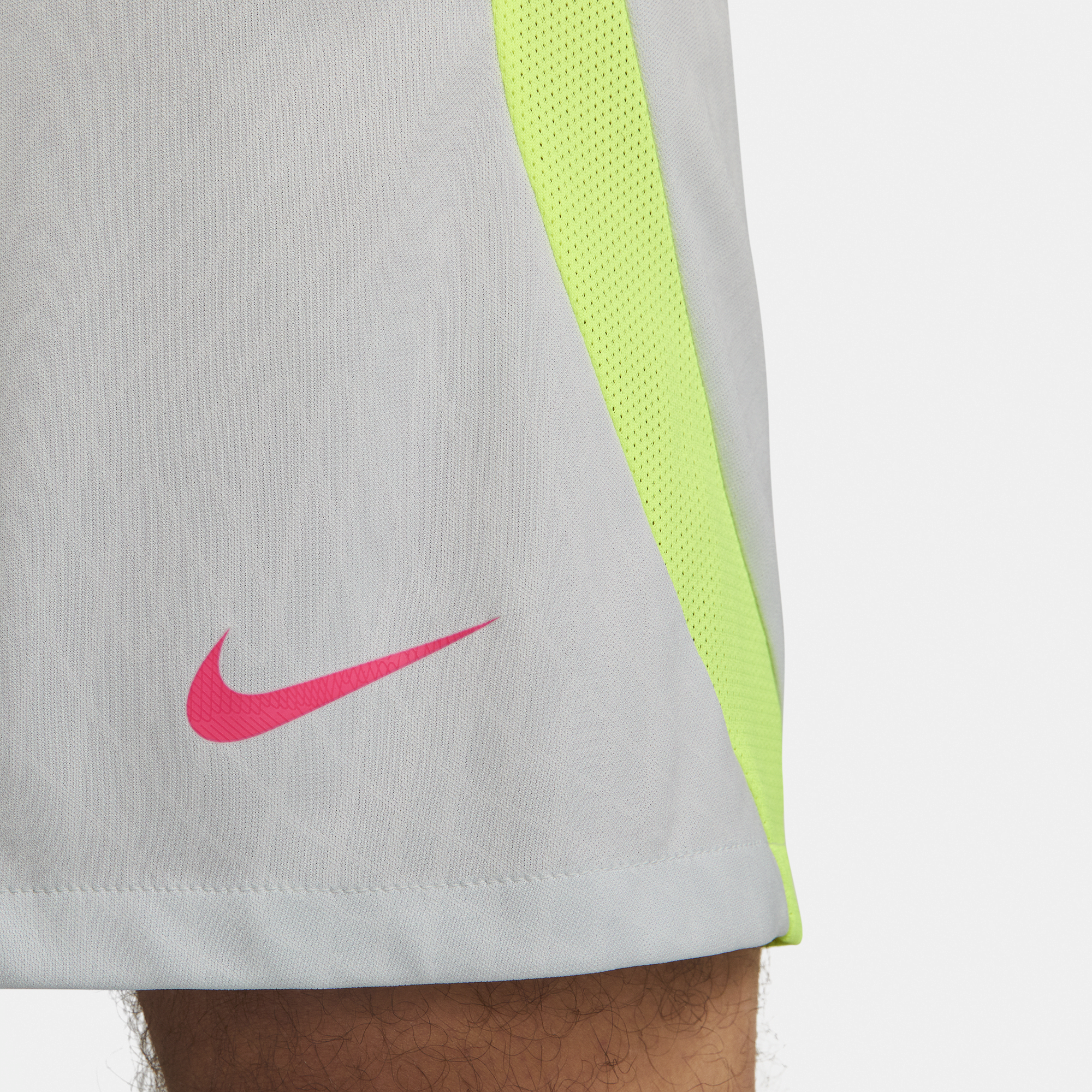 Nike flex deals repel shorts medium