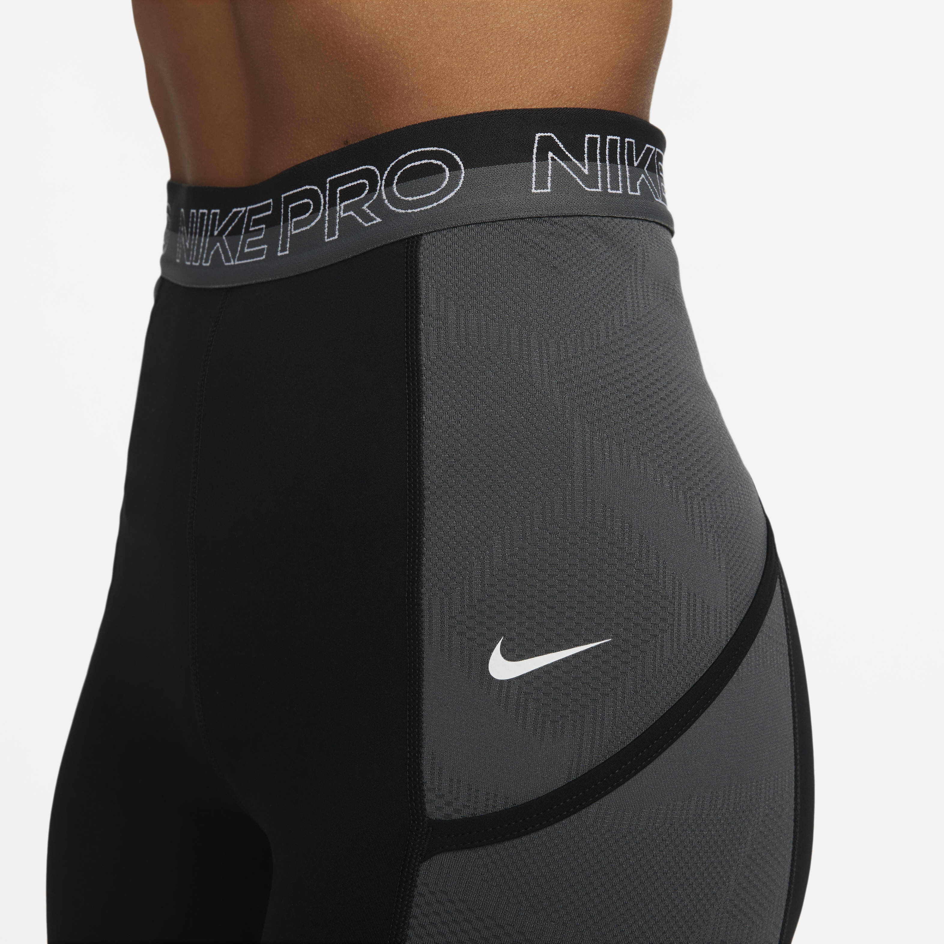 Nike Pro image number 2