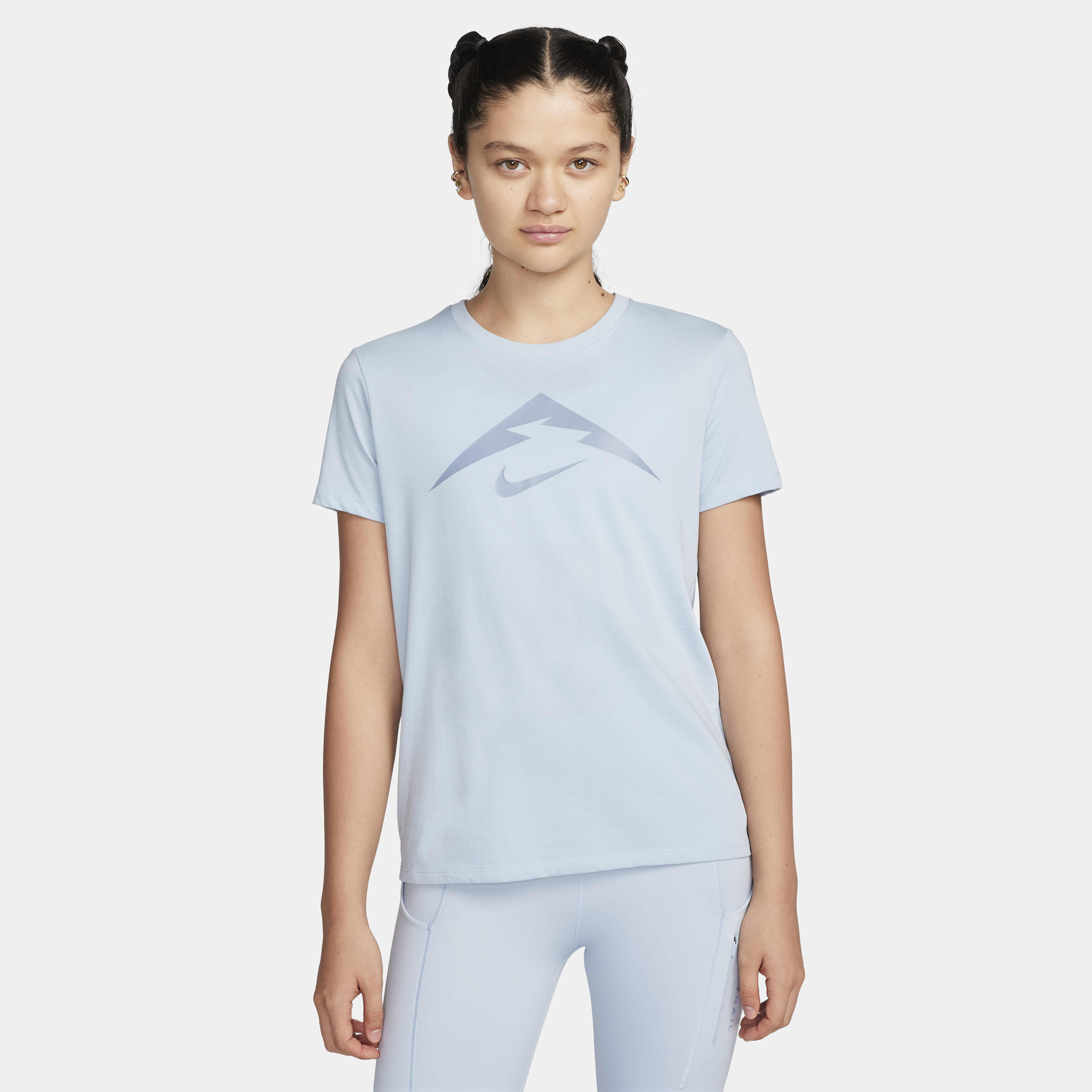 ★★送料無料★★ナイキ NIKE Women's Slim Fit Raglan T-Shirt Nike Sportswear Chill Knit Women's Slim Graphic T-Shirt