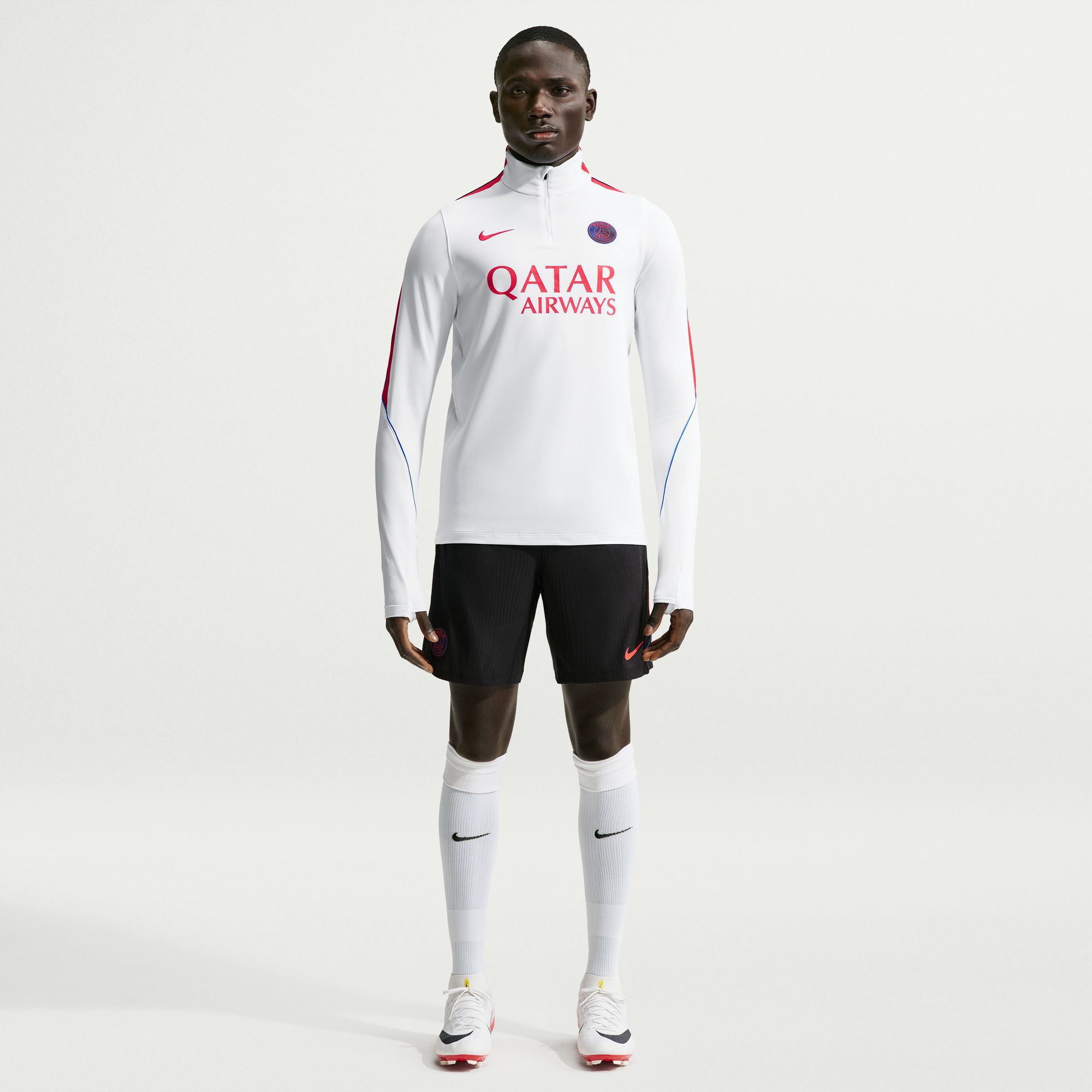Paris Saint-Germain Strike image number 0