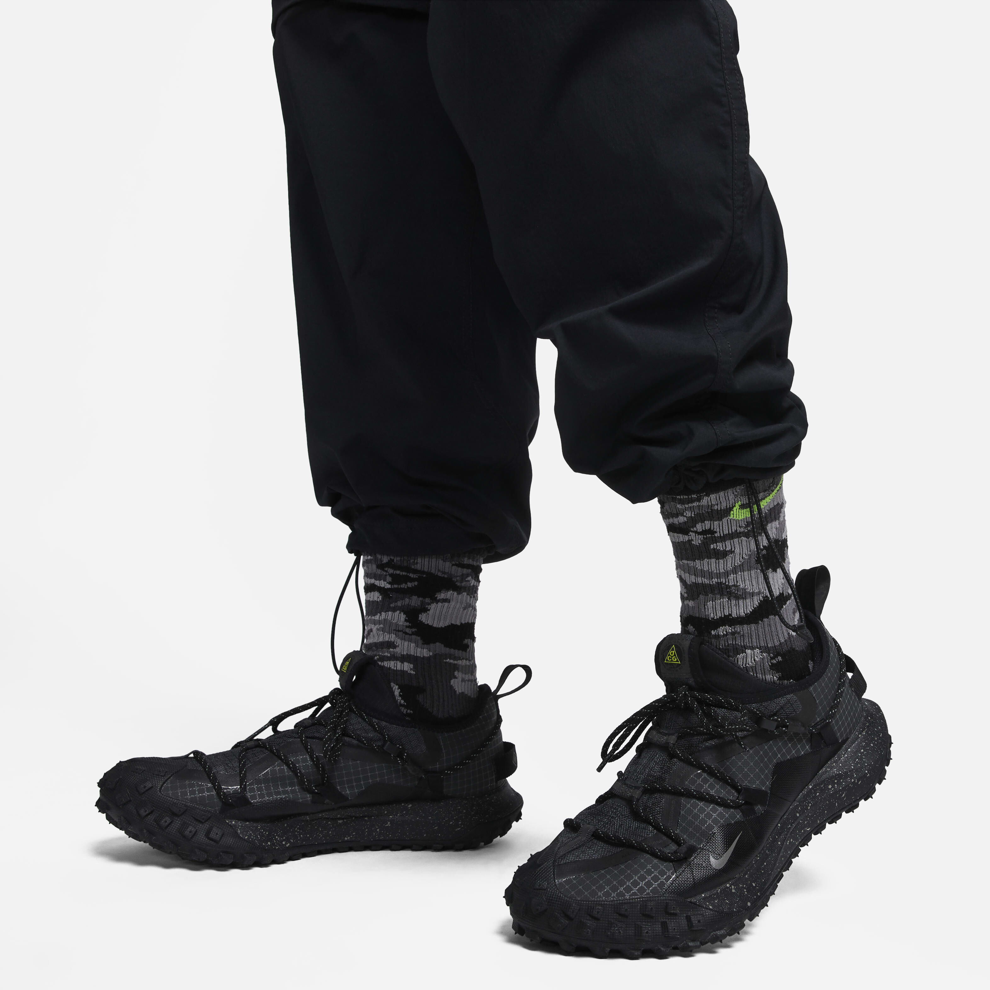 ブランド購入サイト Buy Nike ACG Men's Zip-off Trail Trousers - Black/Anthracite パンツ