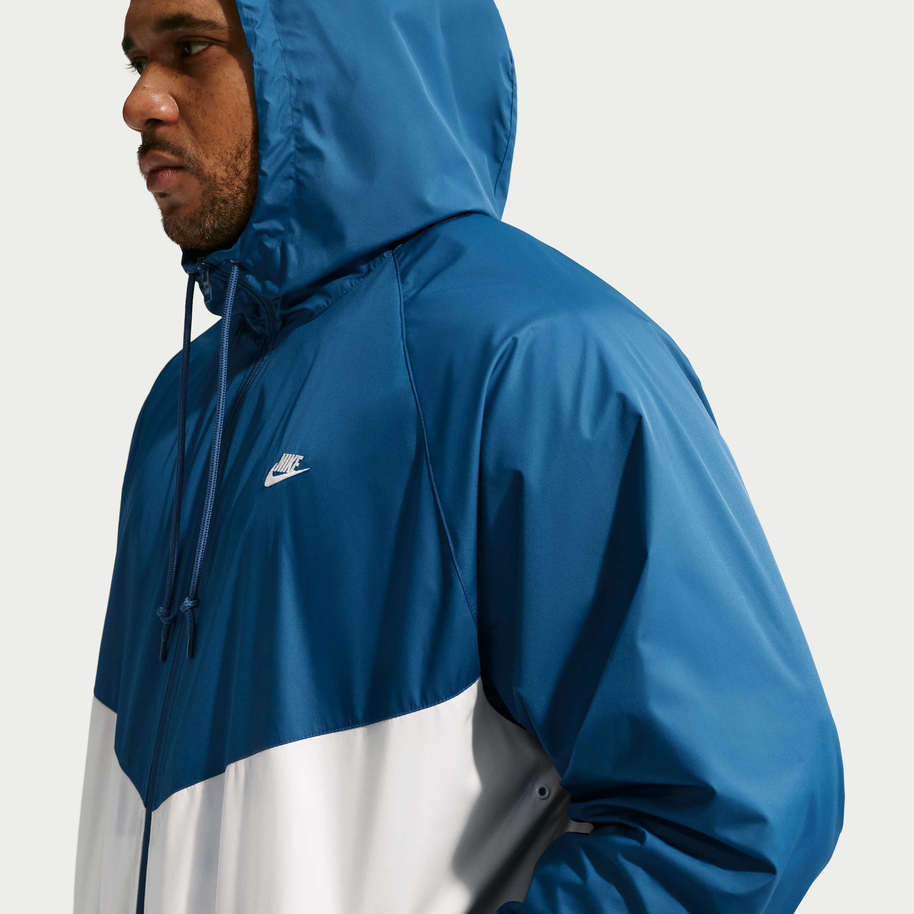 Nike Windrunner image number 8