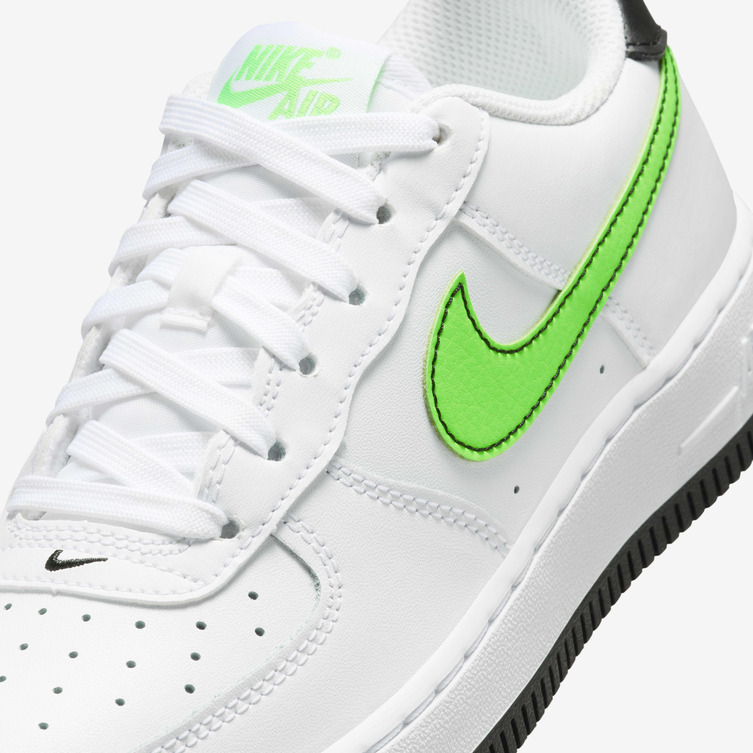 Buy Nike Air Force 1 Older Kids Shoes Nike Saudi Official