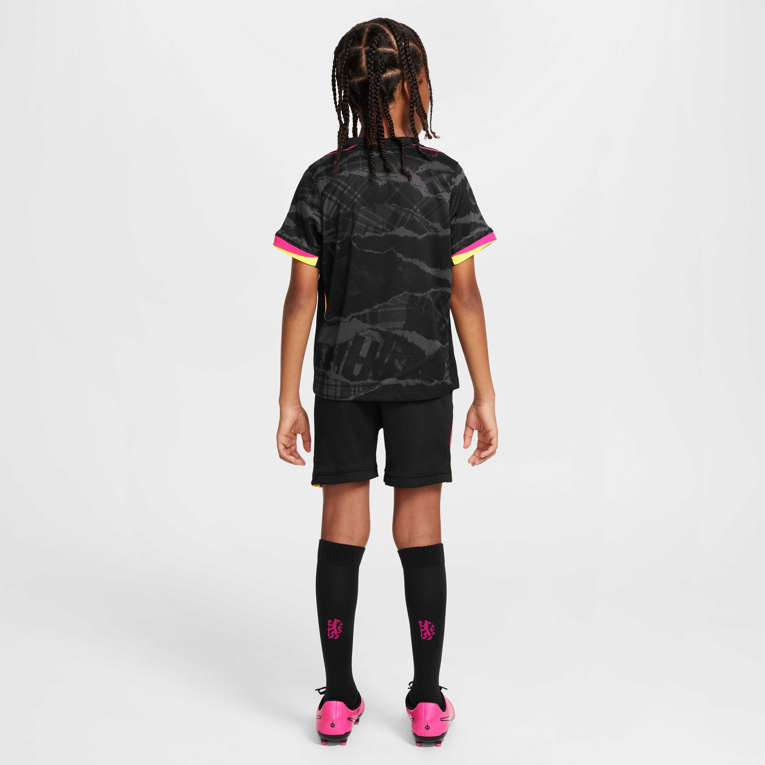 تشيلسي 2024/25 ستيديوم البديل image number 1