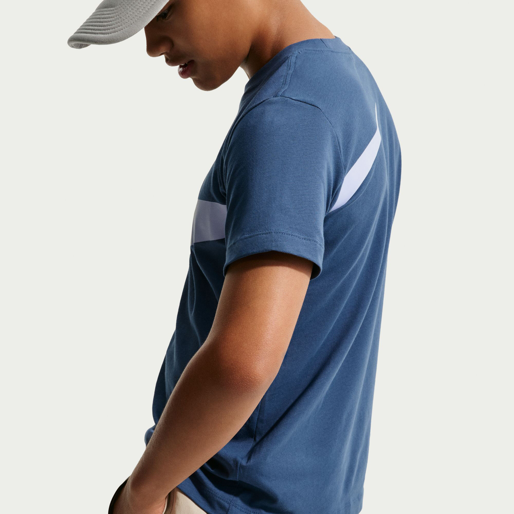 Nike Sportswear Club image number 3