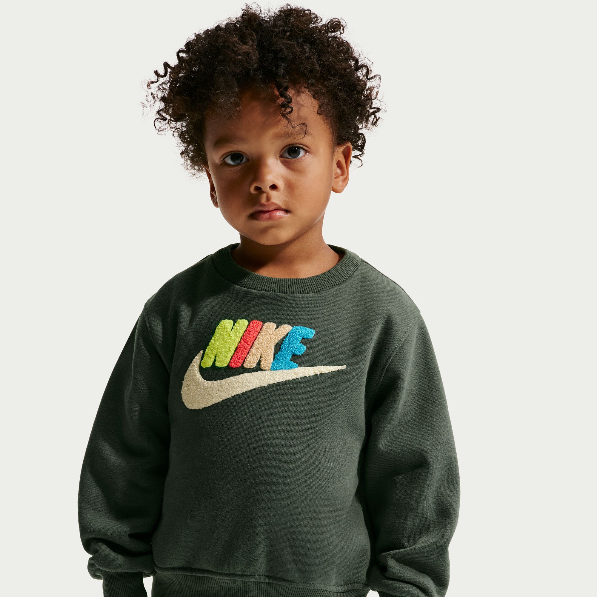 Nike image number 2