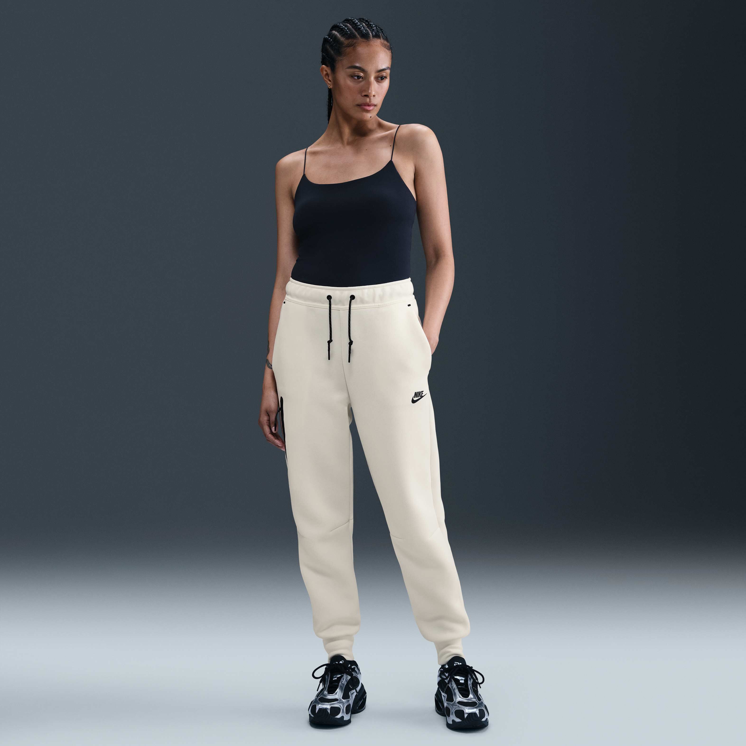 نايكي سبورتسوير تك فليس image number 0