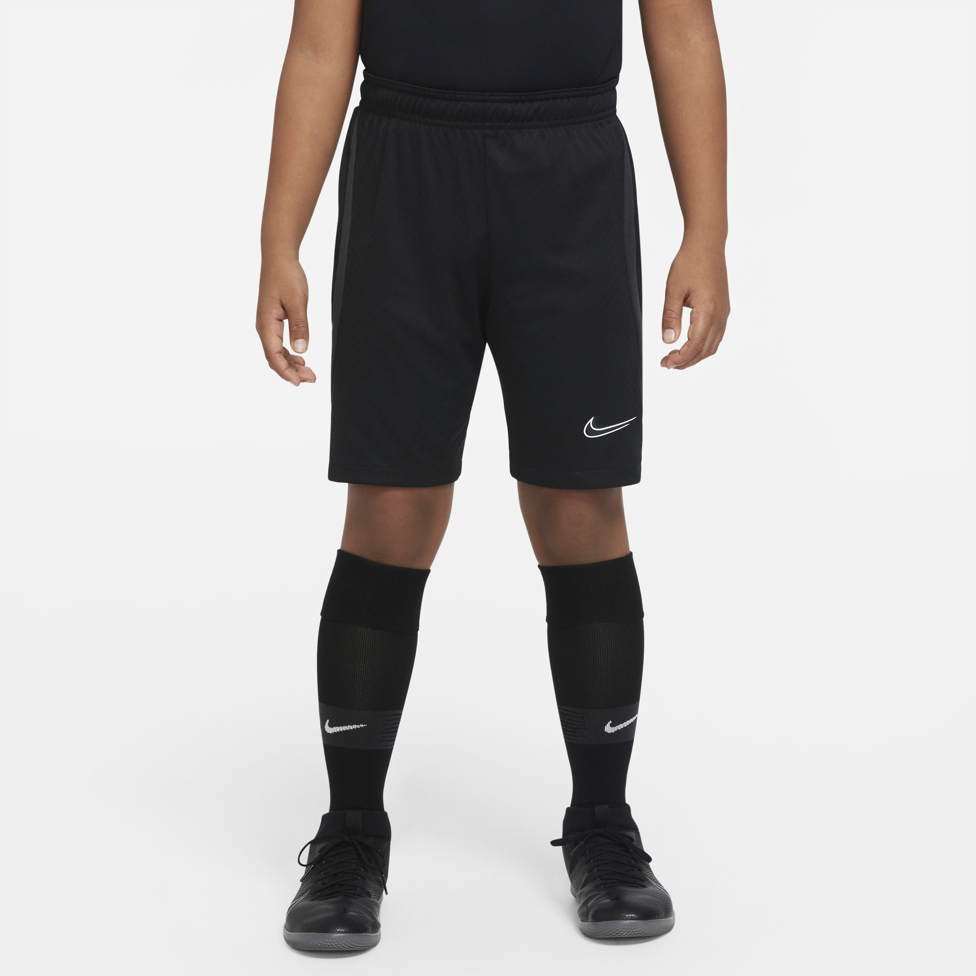 Nike Dri-FIT Strike image number 0