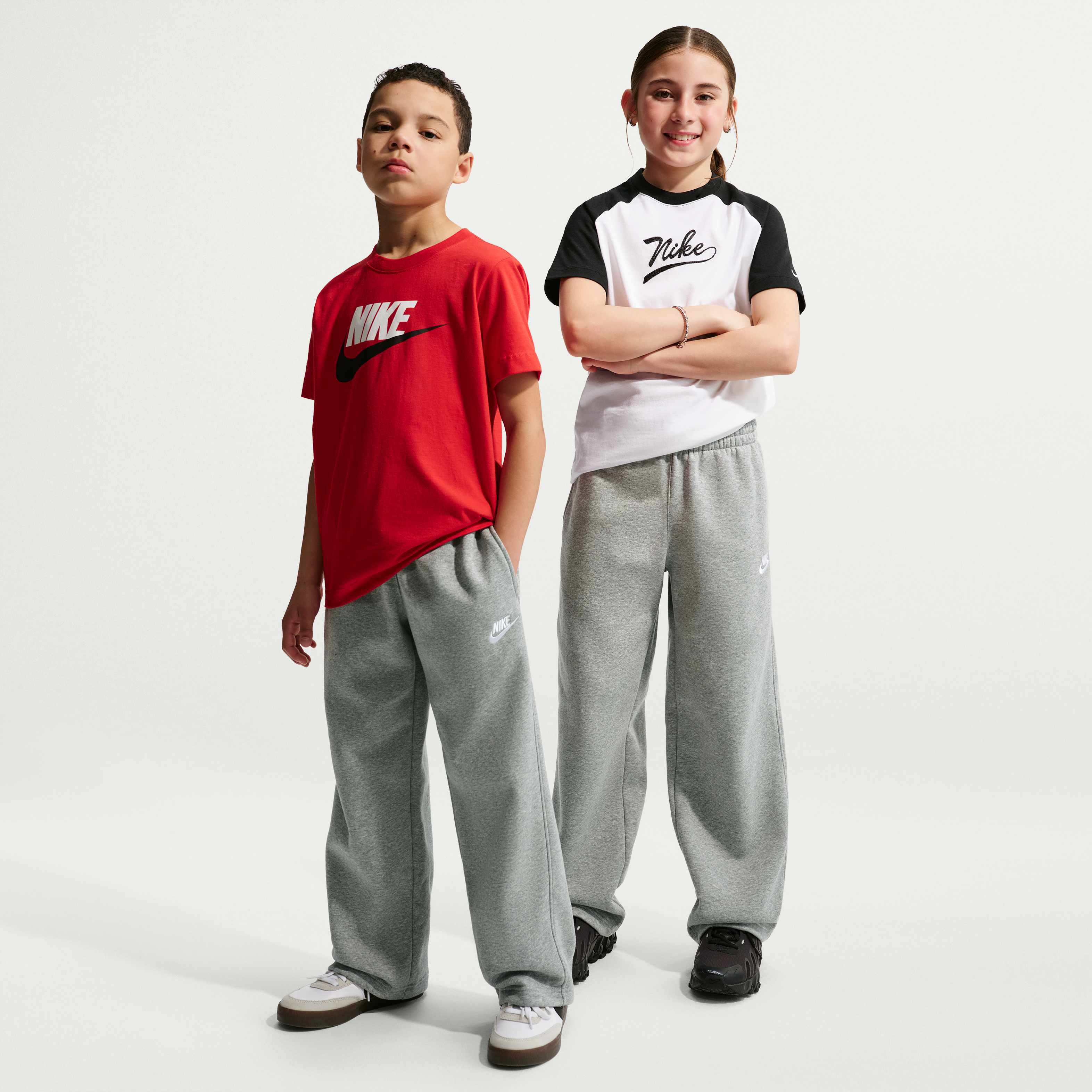 Nike Sportswear image number 0