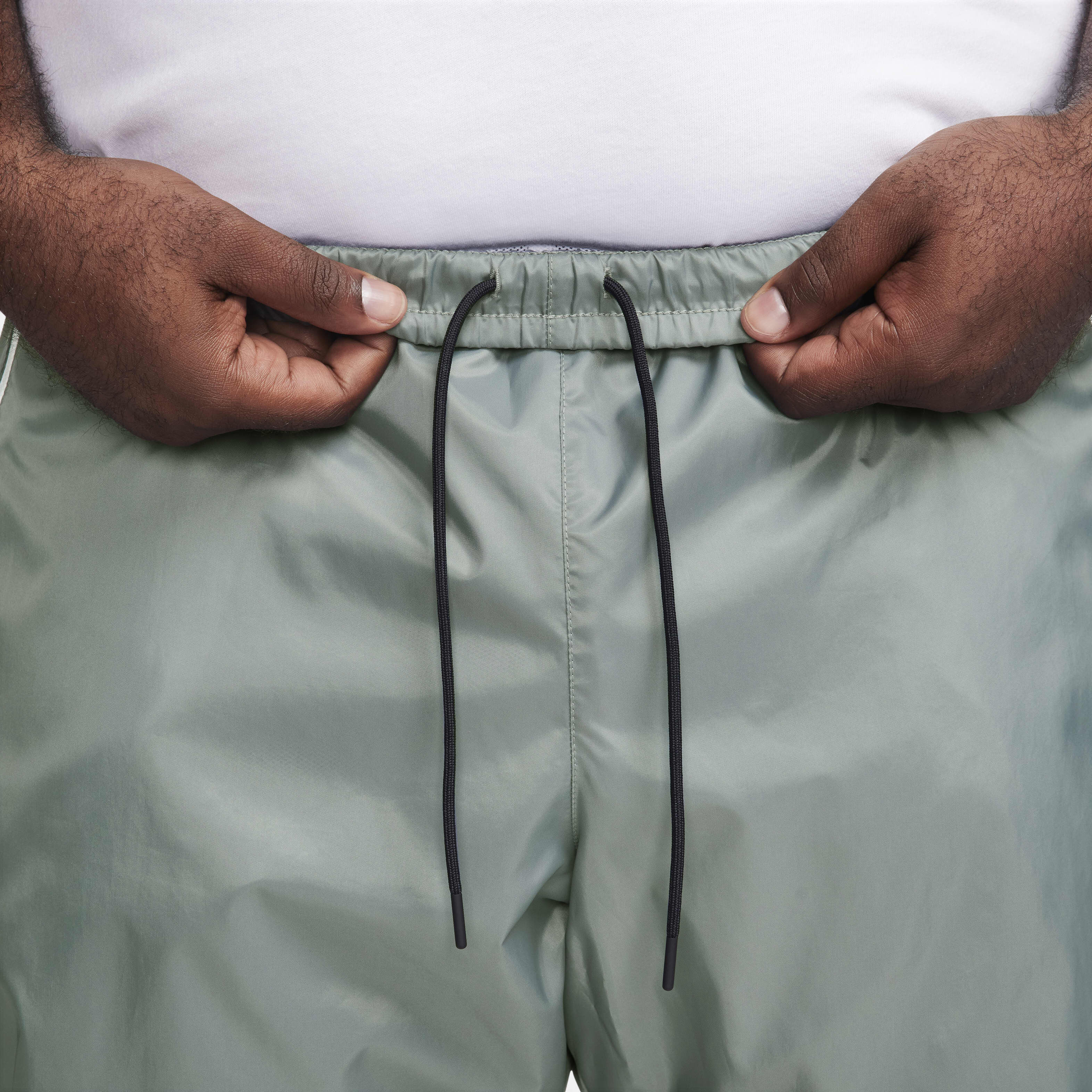 نايكي ويندرانر image number 9