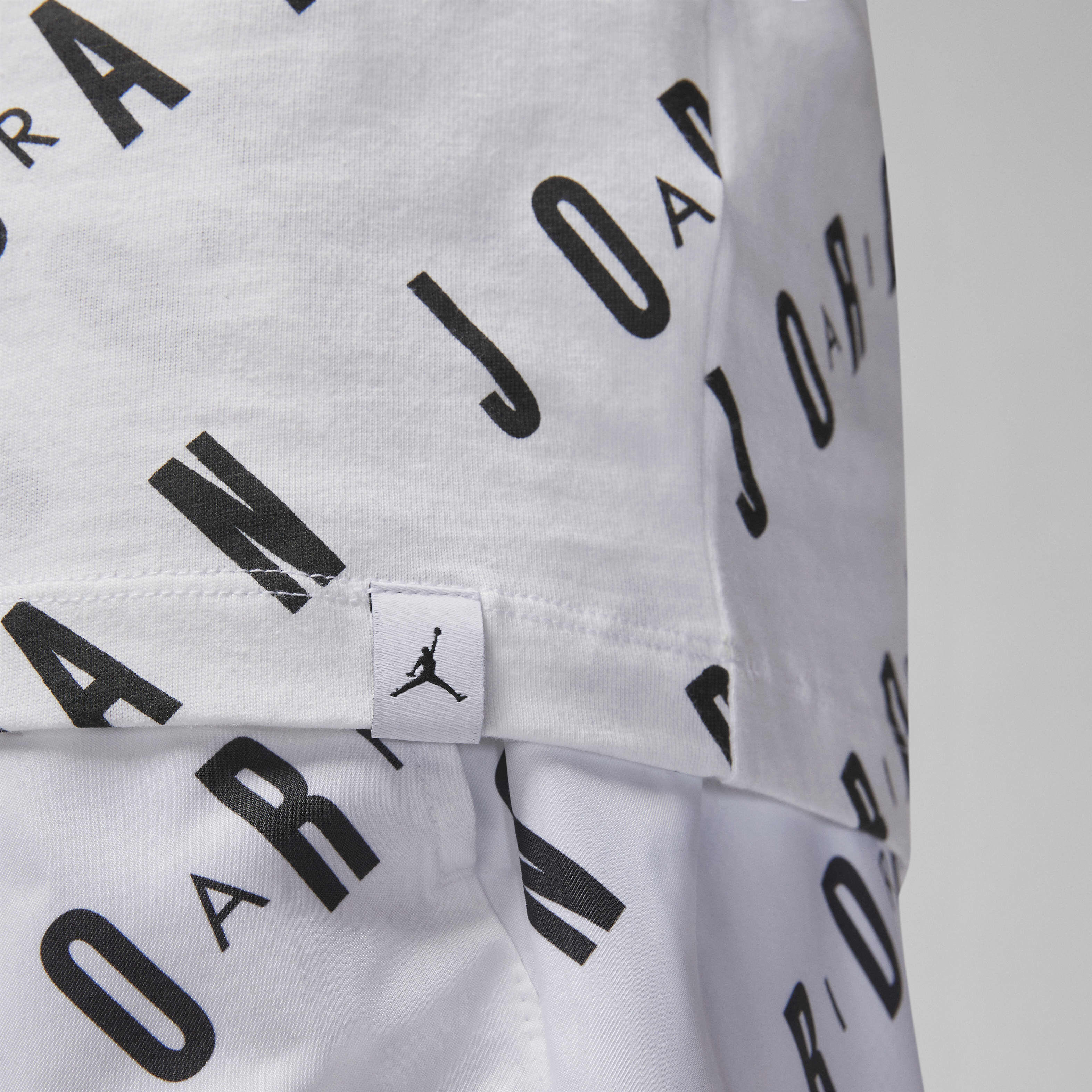 Jordan Essentials image number 3