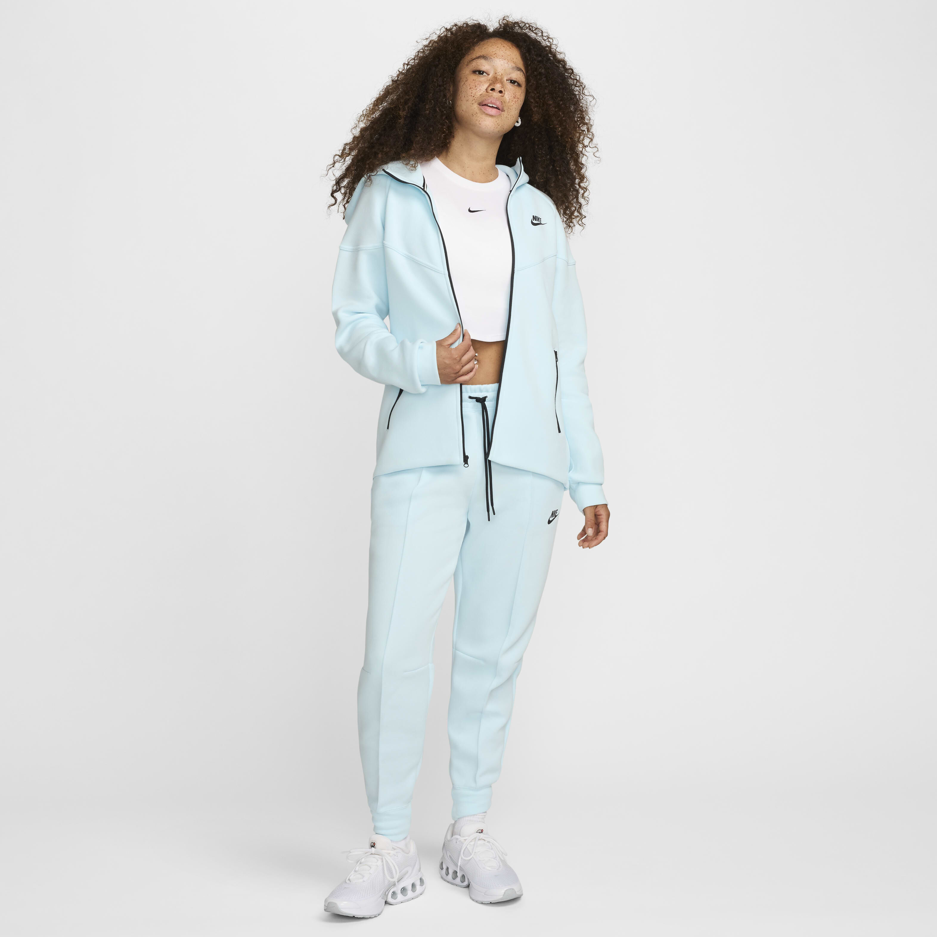Nike tech fleece girls on sale
