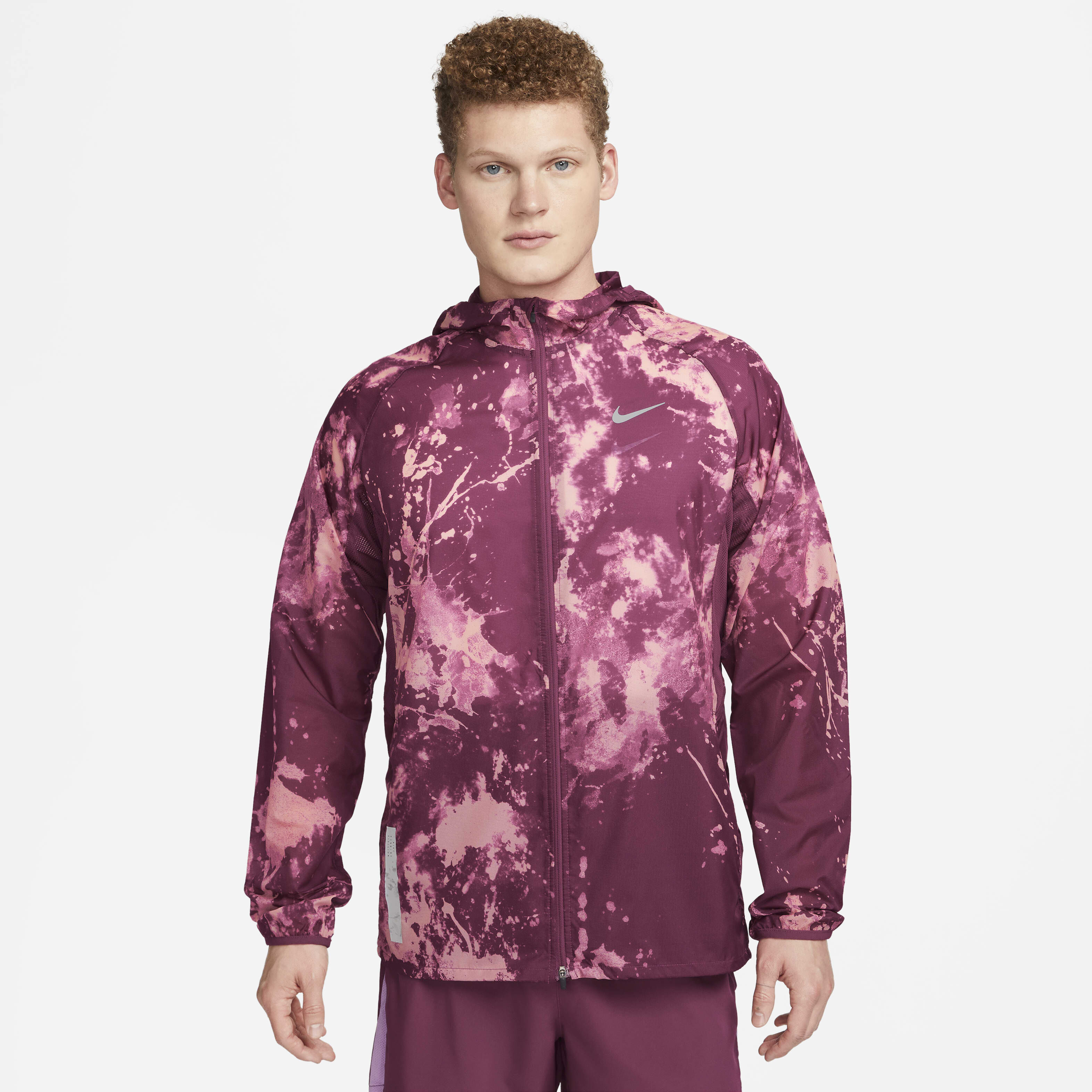 Buy Nike Repel Run Division Men s Running Jacket Nike Saudi Official
