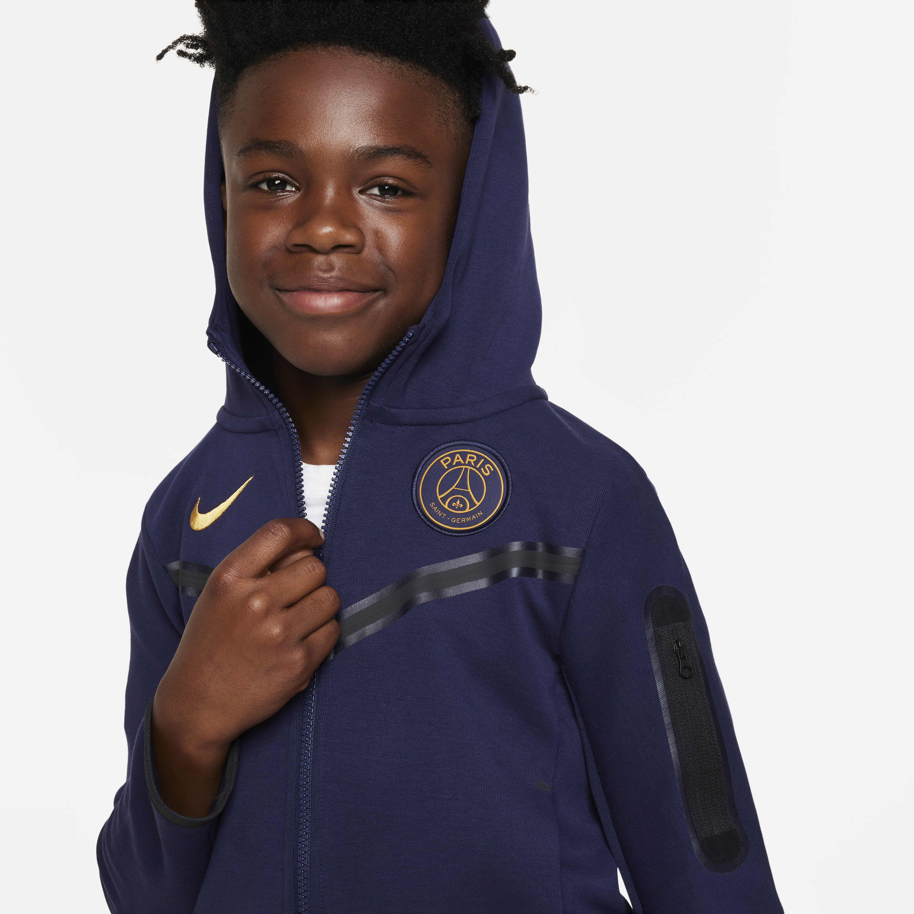 Paris Saint-Germain Tech Fleece image number 2