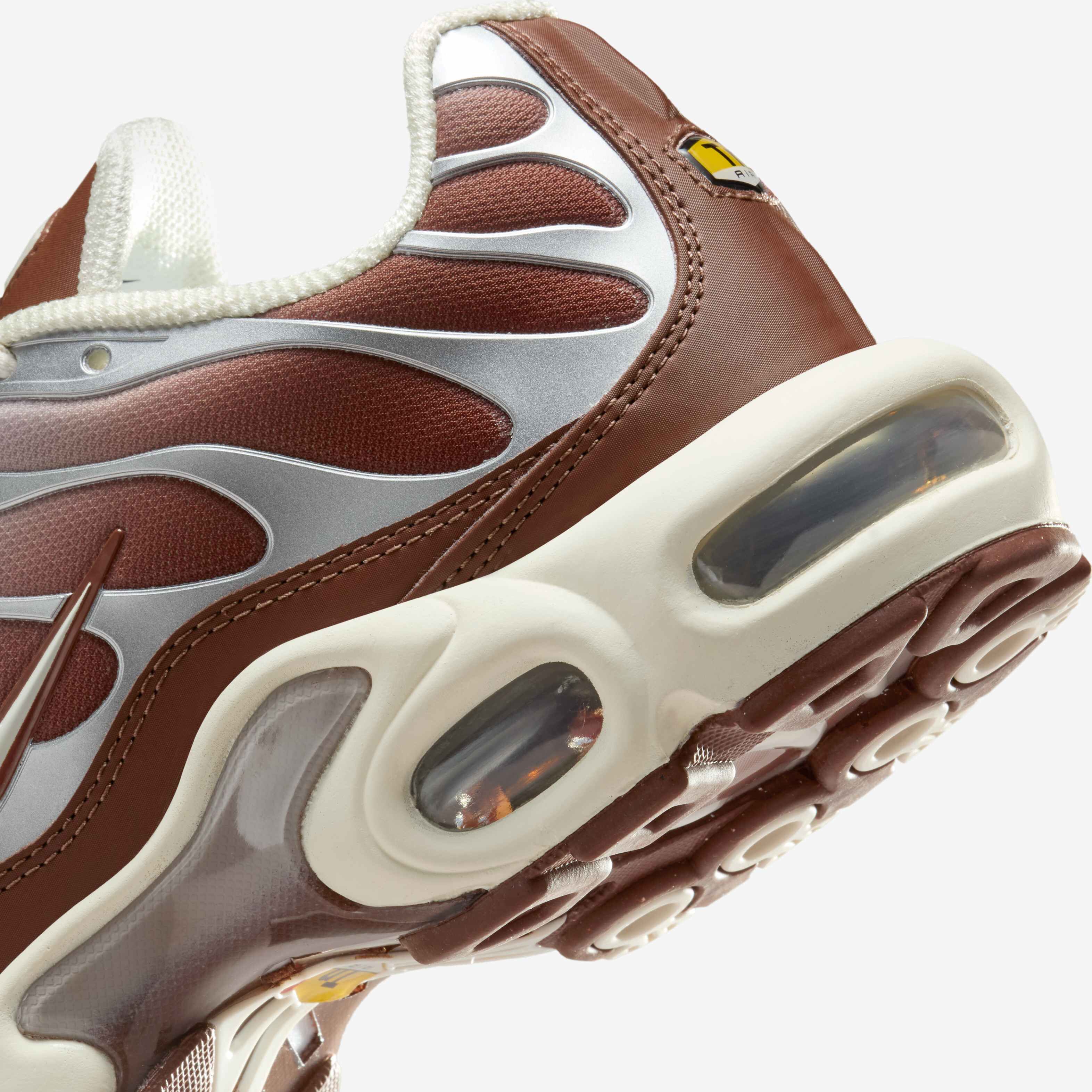 Nike Air Max Plus image number 7