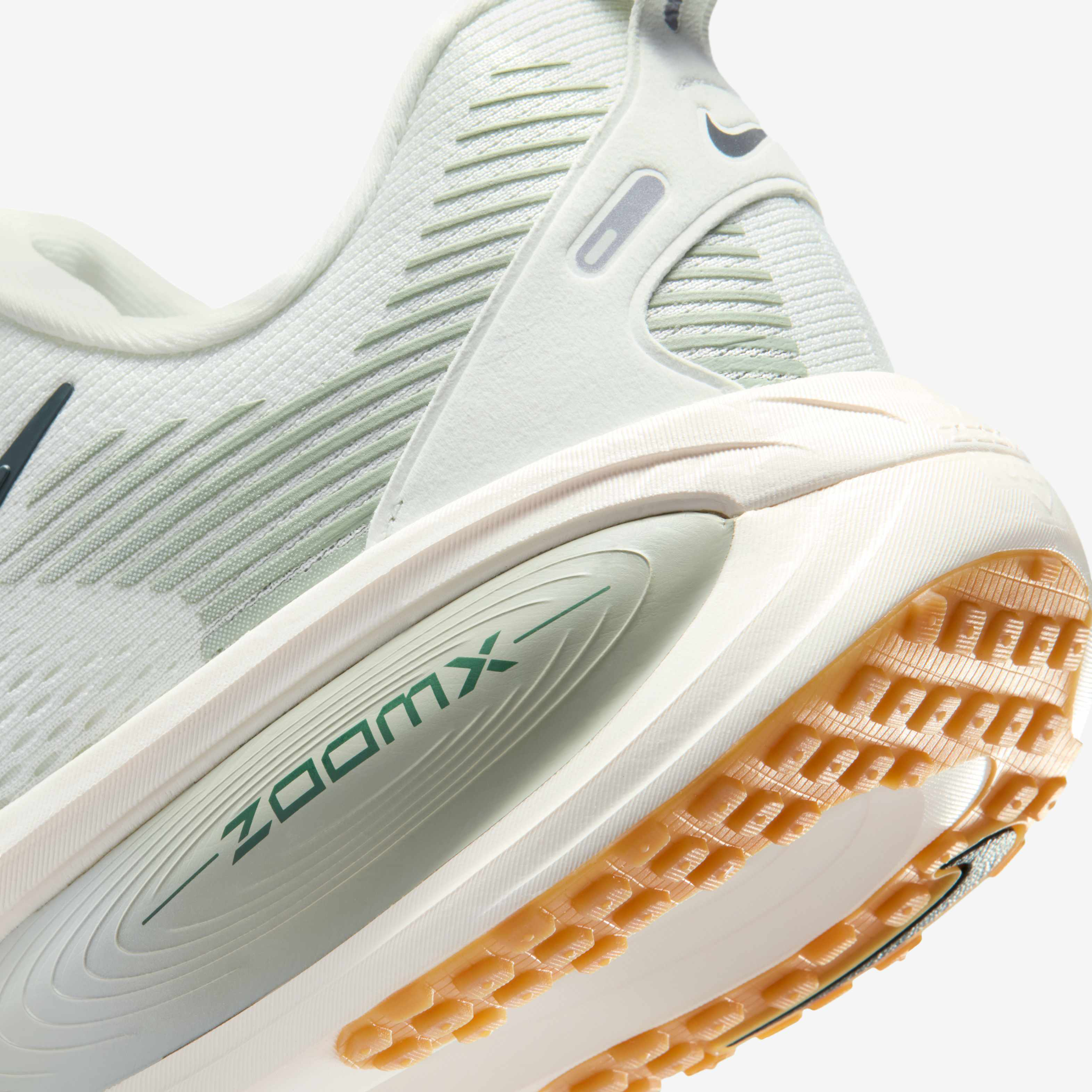 Nike Vomero 18 image number 7