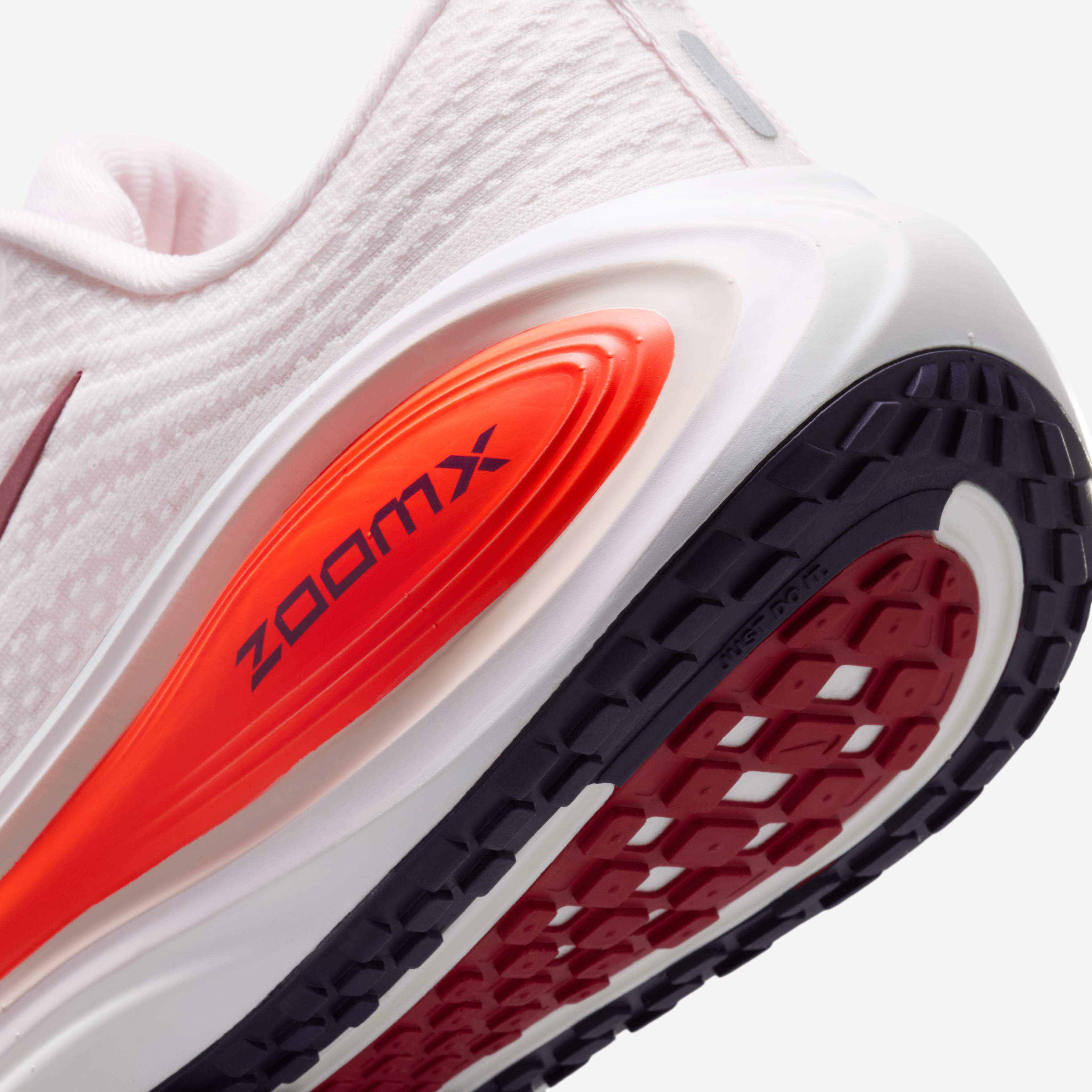 Nike Vomero Plus image number 7