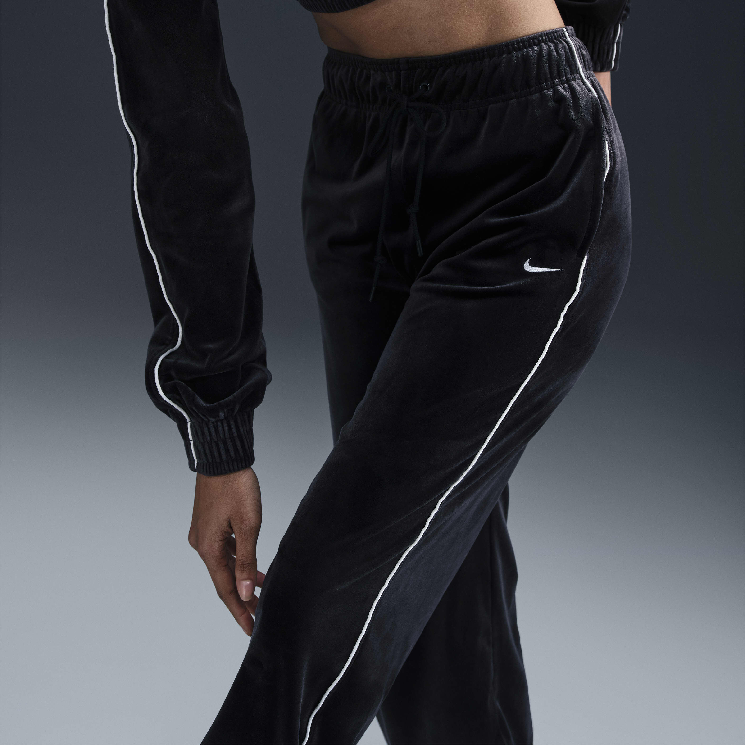 Nike velour joggers clearance