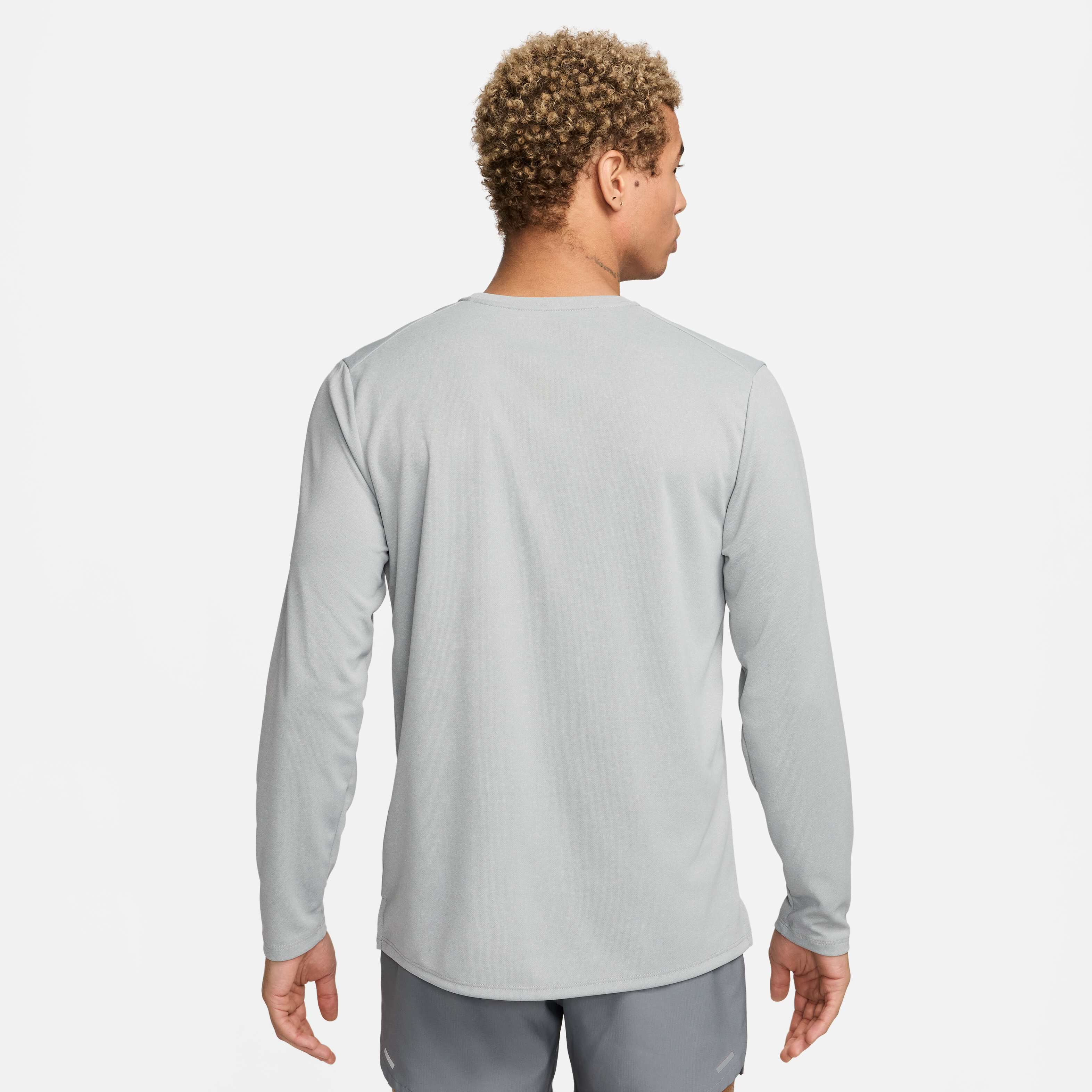 Nike Miler image number 1