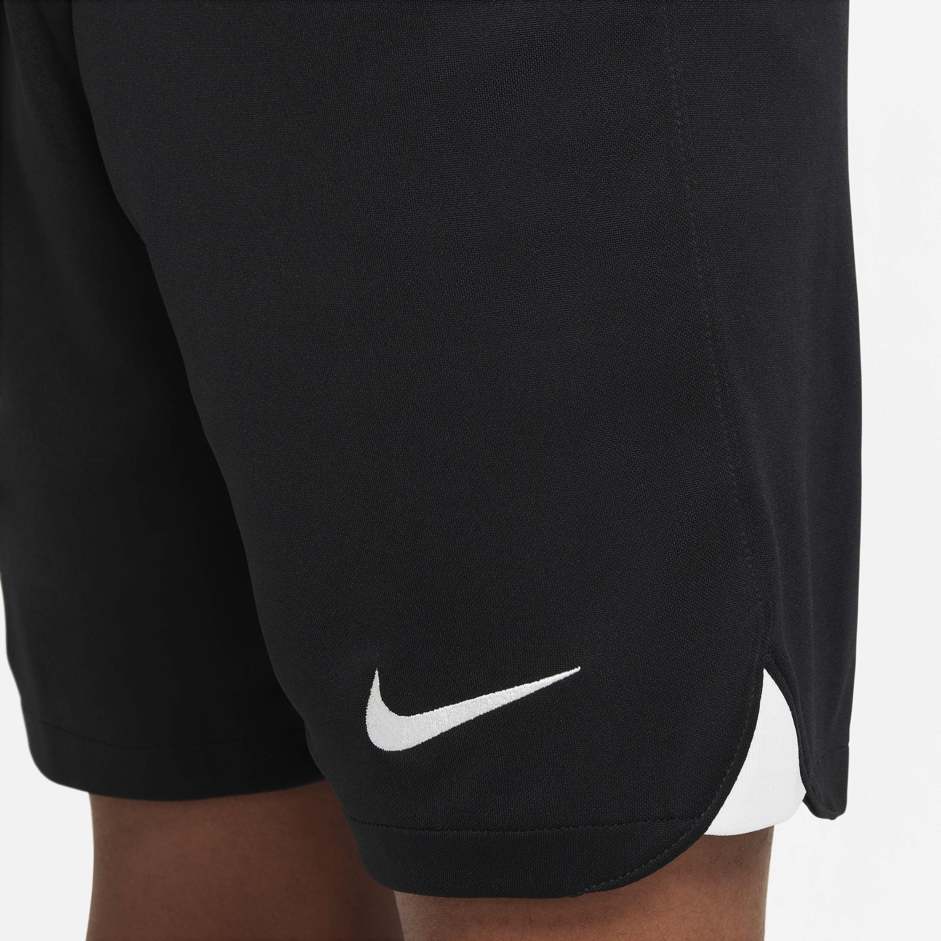 ليفربول F.C. 2022/23 ستيديوم الاحتياطي image number 4