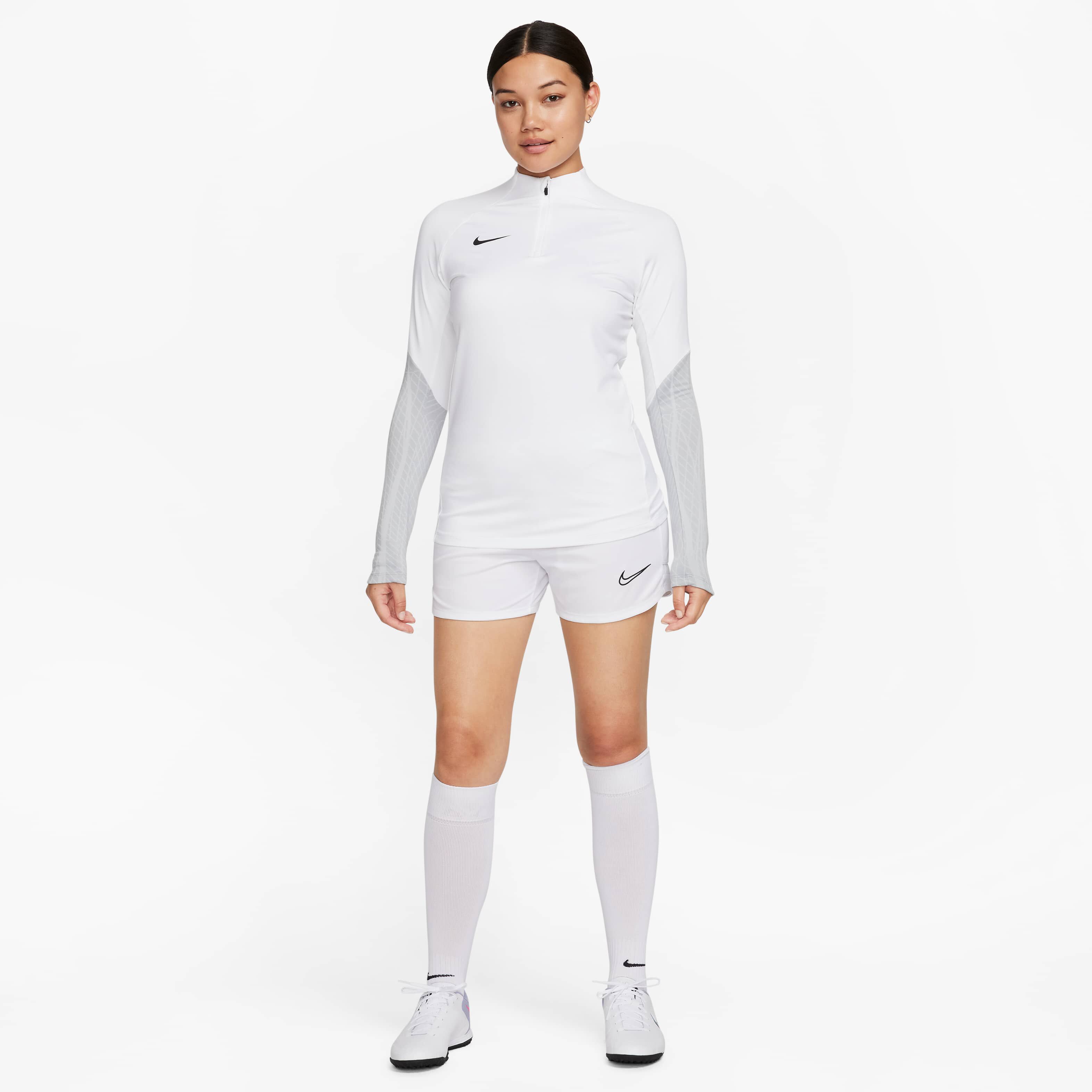 Nike Dri-FIT Strike image number 3