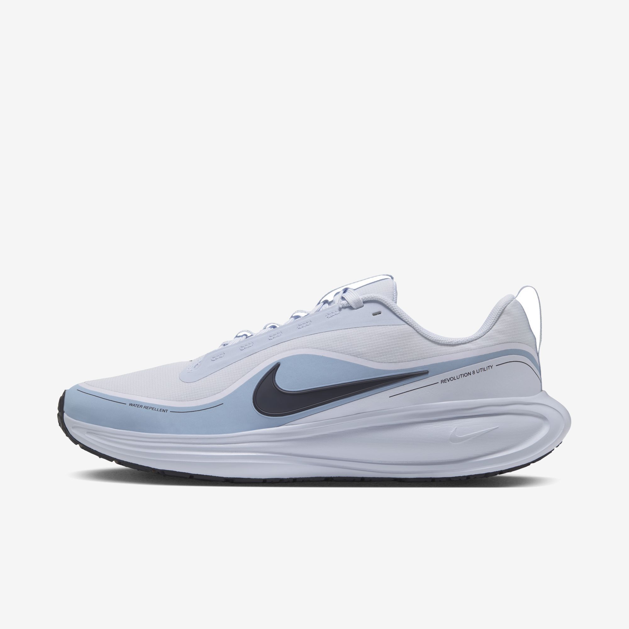 Nike Revolution 8 Utility image number 0