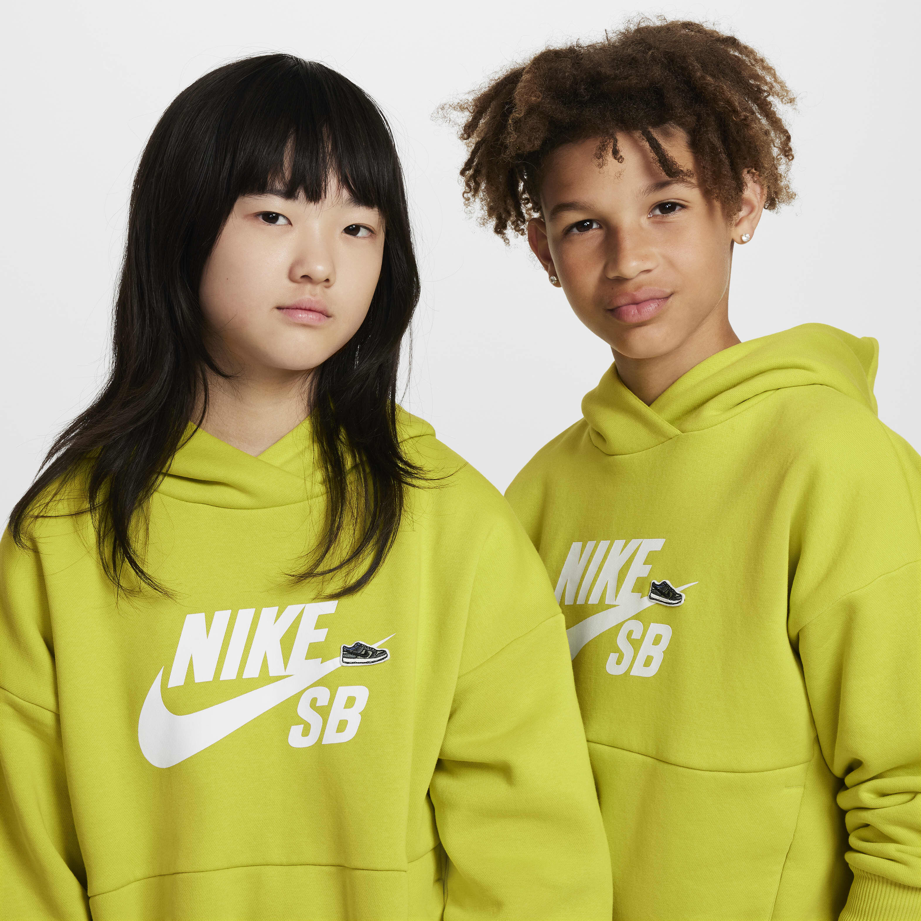 Buy Nike SB Icon Fleece EasyOn Older Kids Oversized Pullover Hoodie Nike Saudi Official