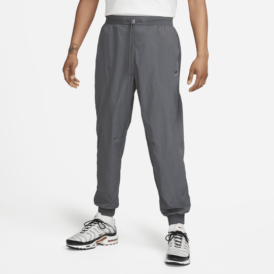 Nike sportswear shop tech woven pants