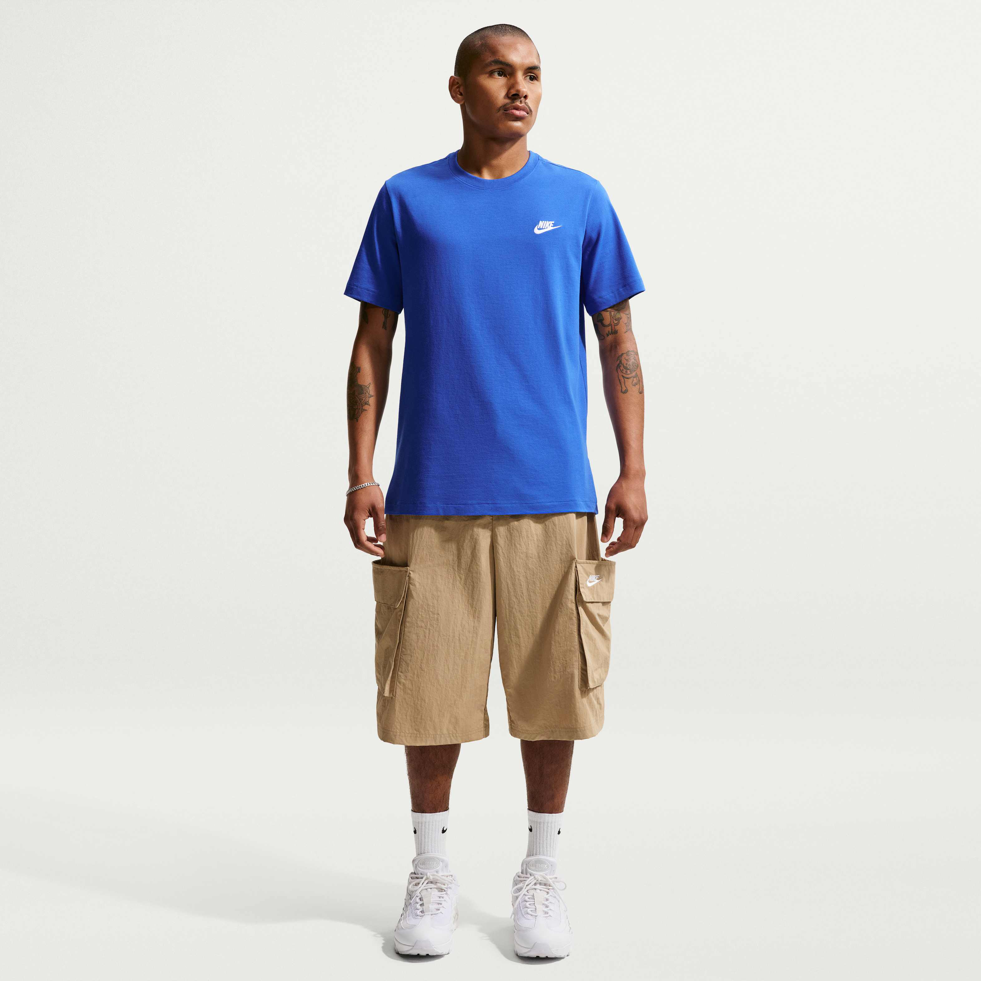 Sportswear Club Tee image number 3