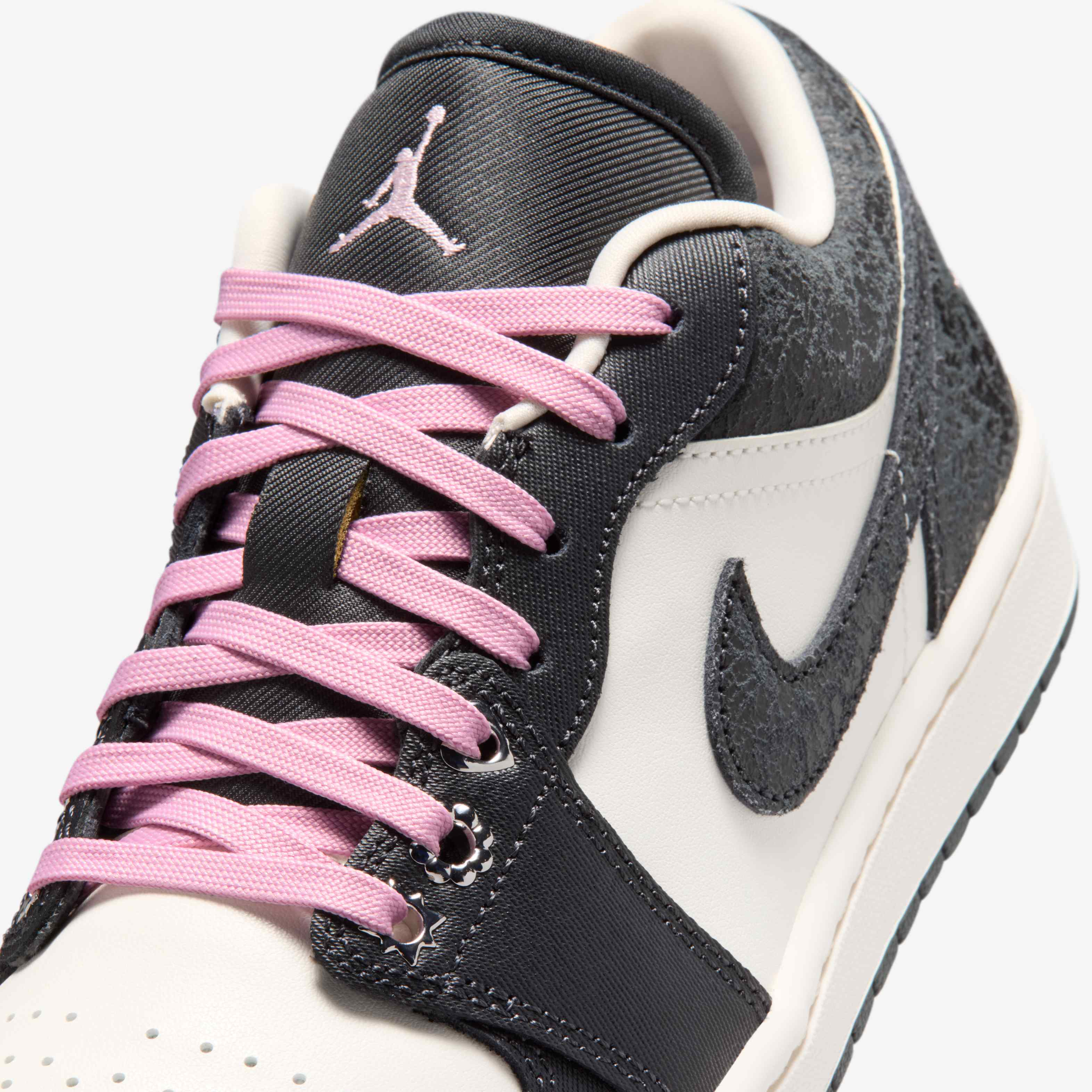 Air Jordan 1 Low SE image number 6