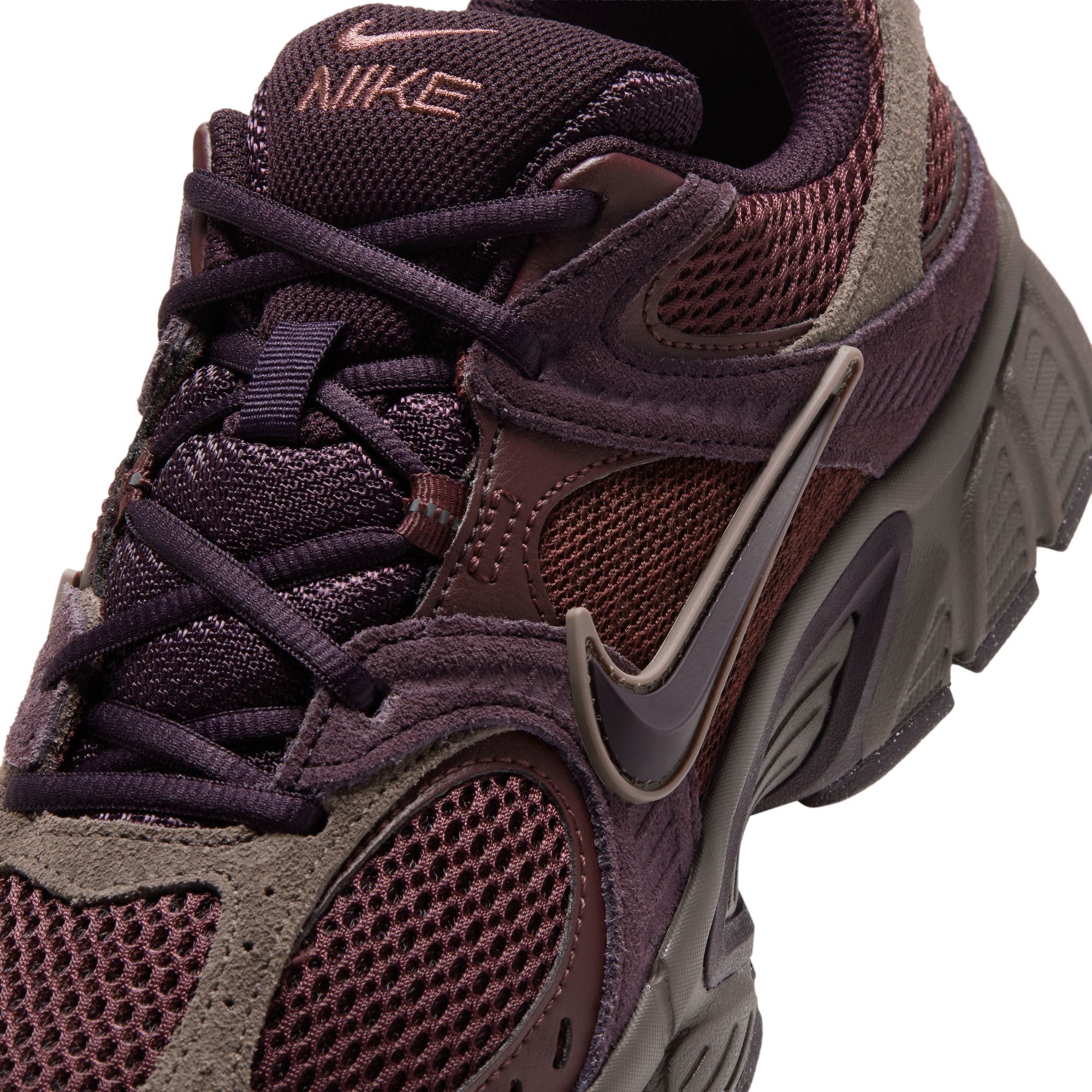 Nike V5 RNR Suede image number 9
