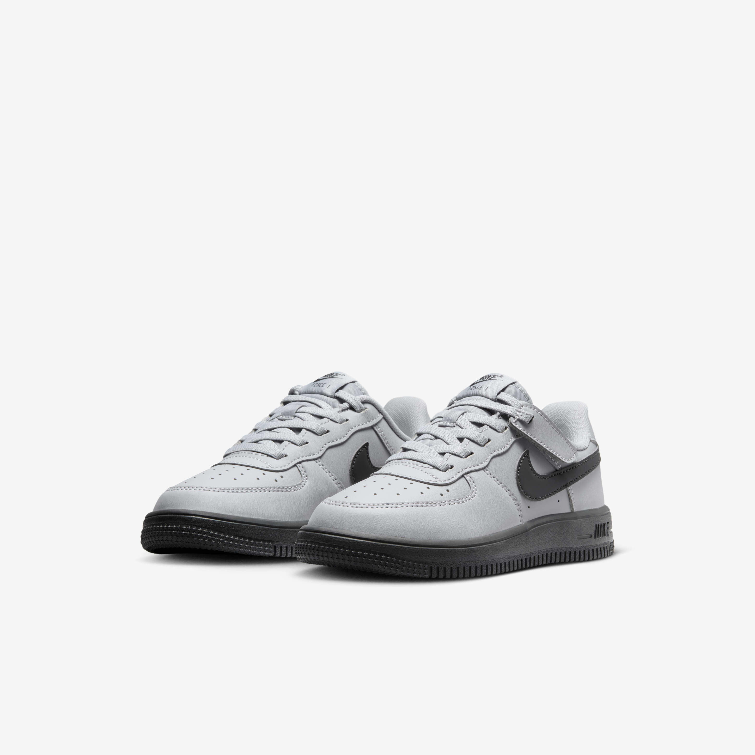 Nike Force 1 Low EasyOn image number 4