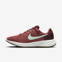 Nike Revolution 6