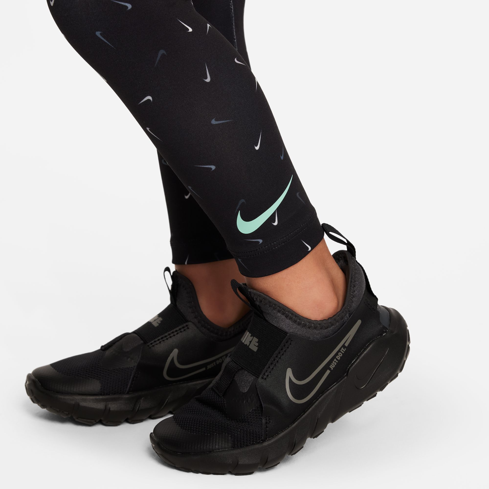 Nike Graphic Tee and Printed Leggings Set image number 4