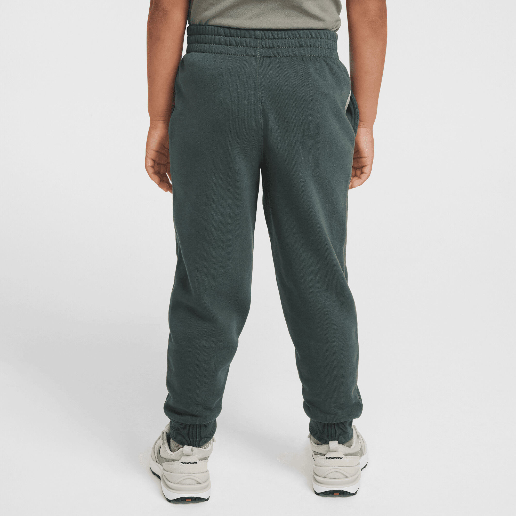 نايكي سبورتسوير "اكسبريس يور سيلف" image number 1