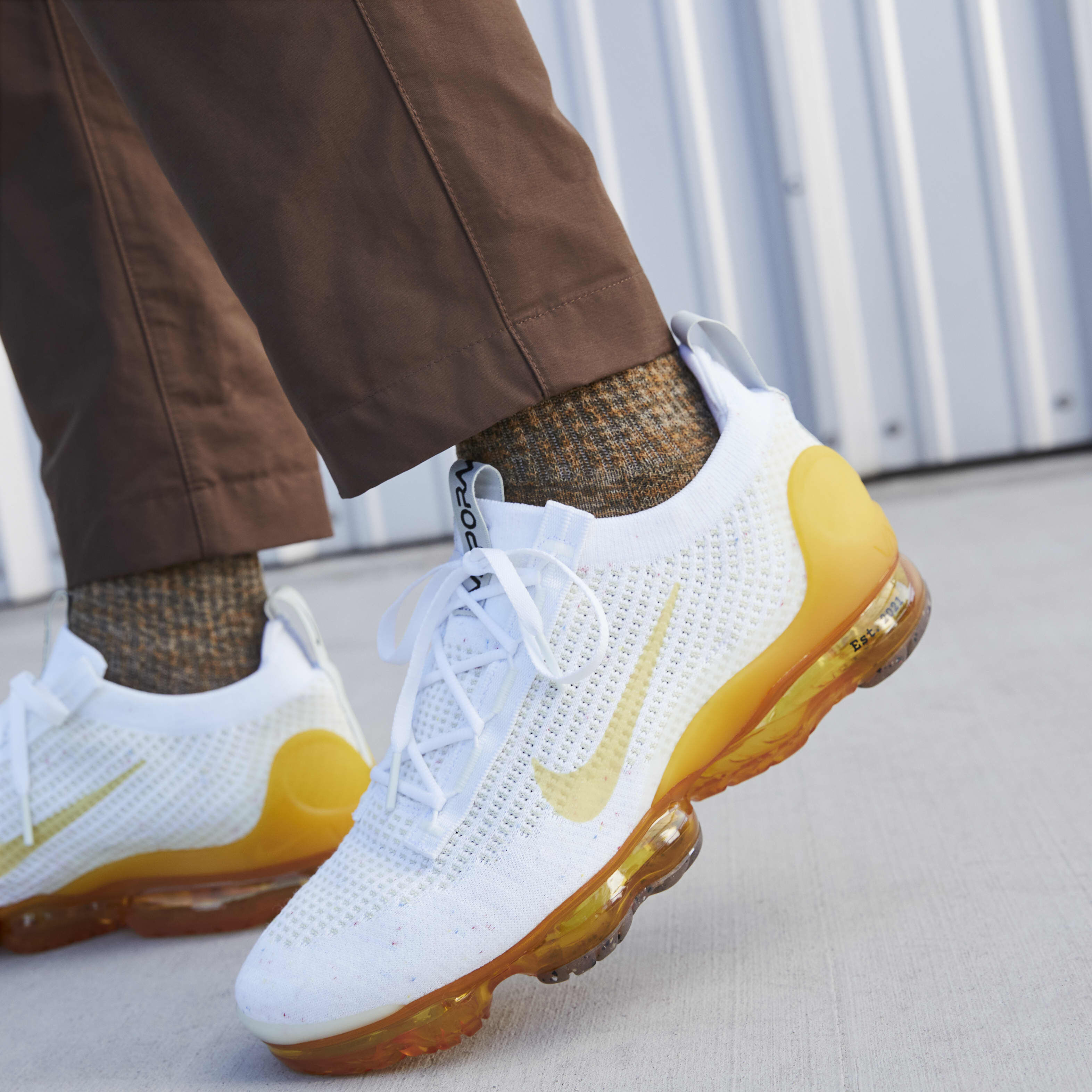 Buy Nike Air VaporMax 2021 Flyknit SE Men s Shoes White Summit White Yellow Ochre Lemon Wash Nike Saudi Official
