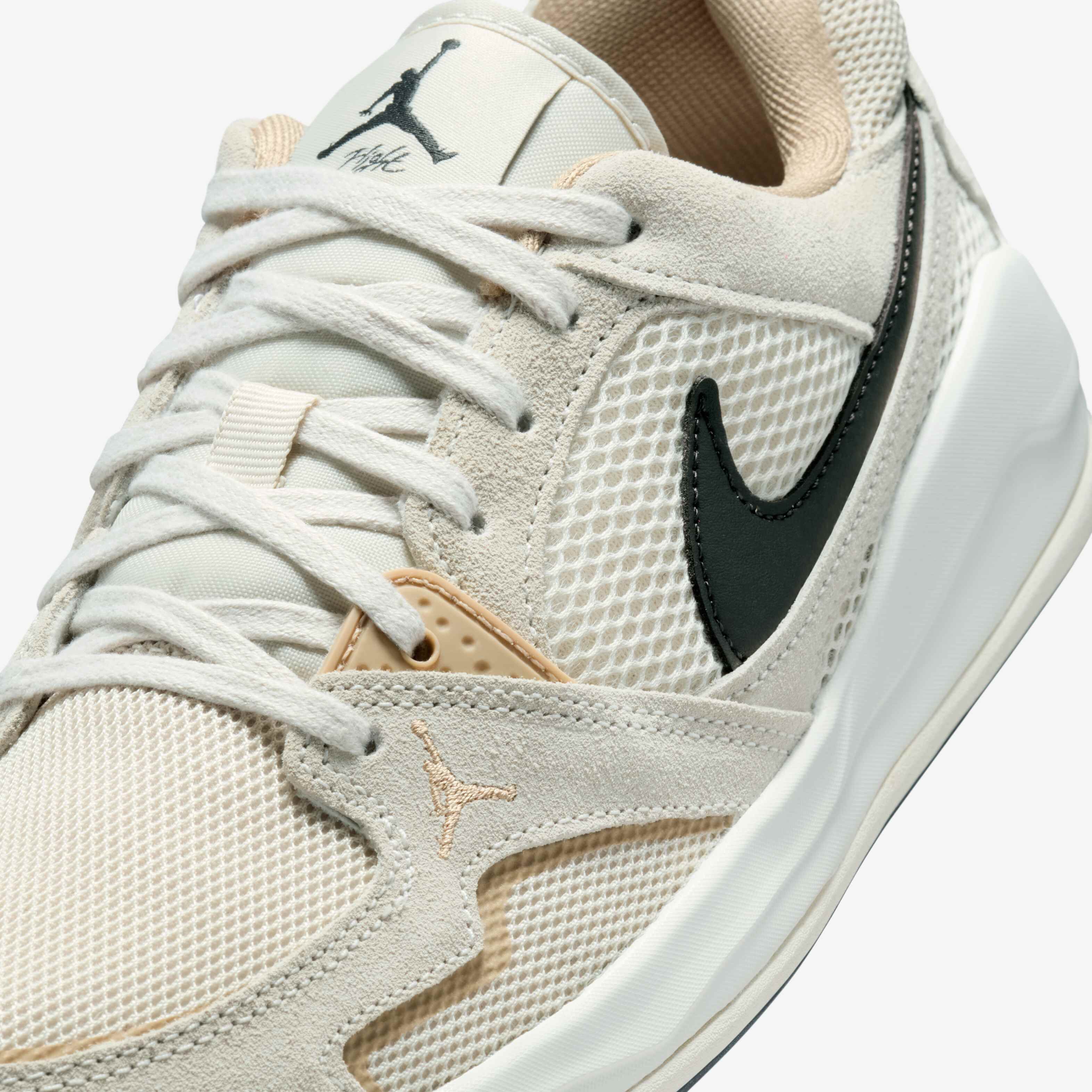 Jordan CMFT Era image number 6