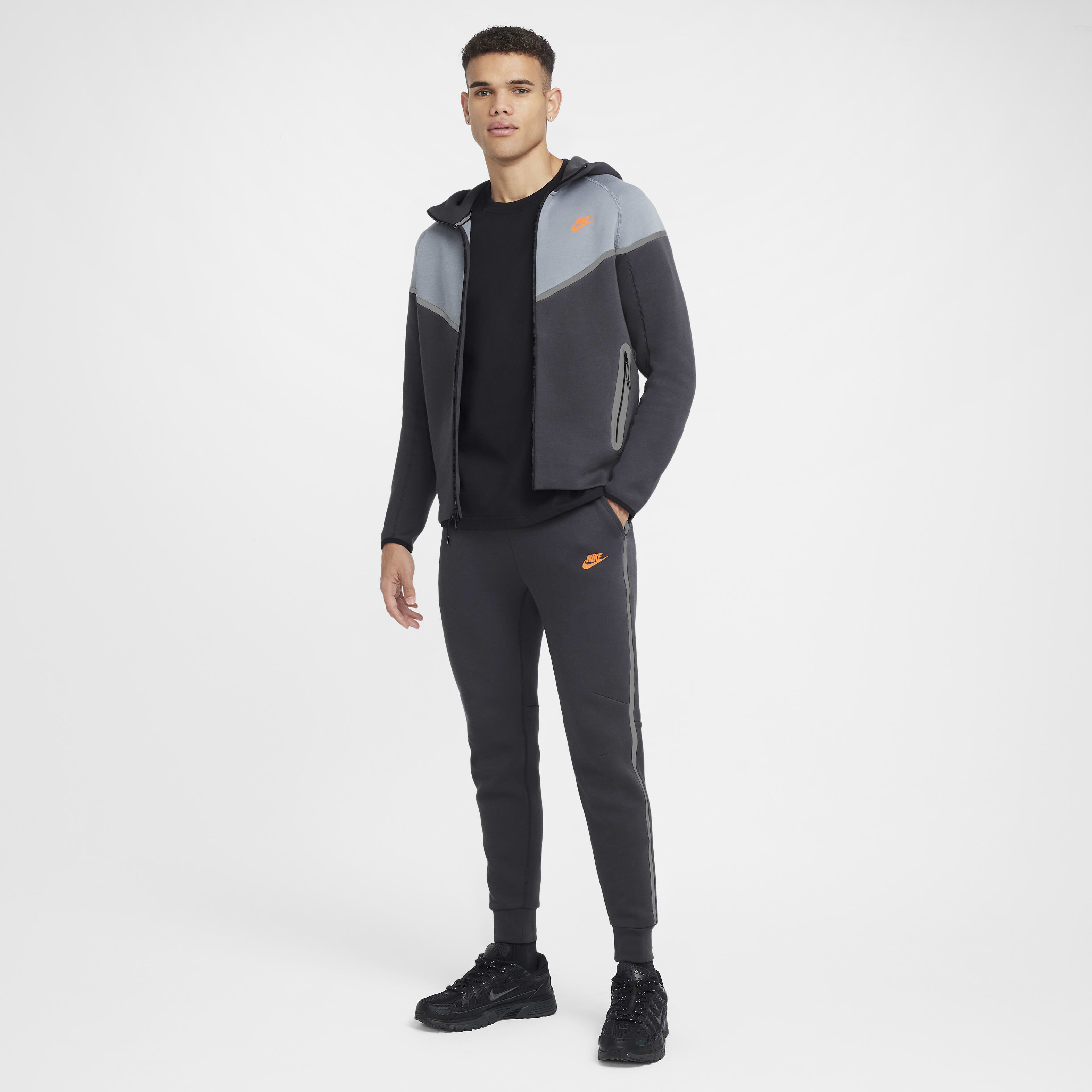 Nike Tech image number 6