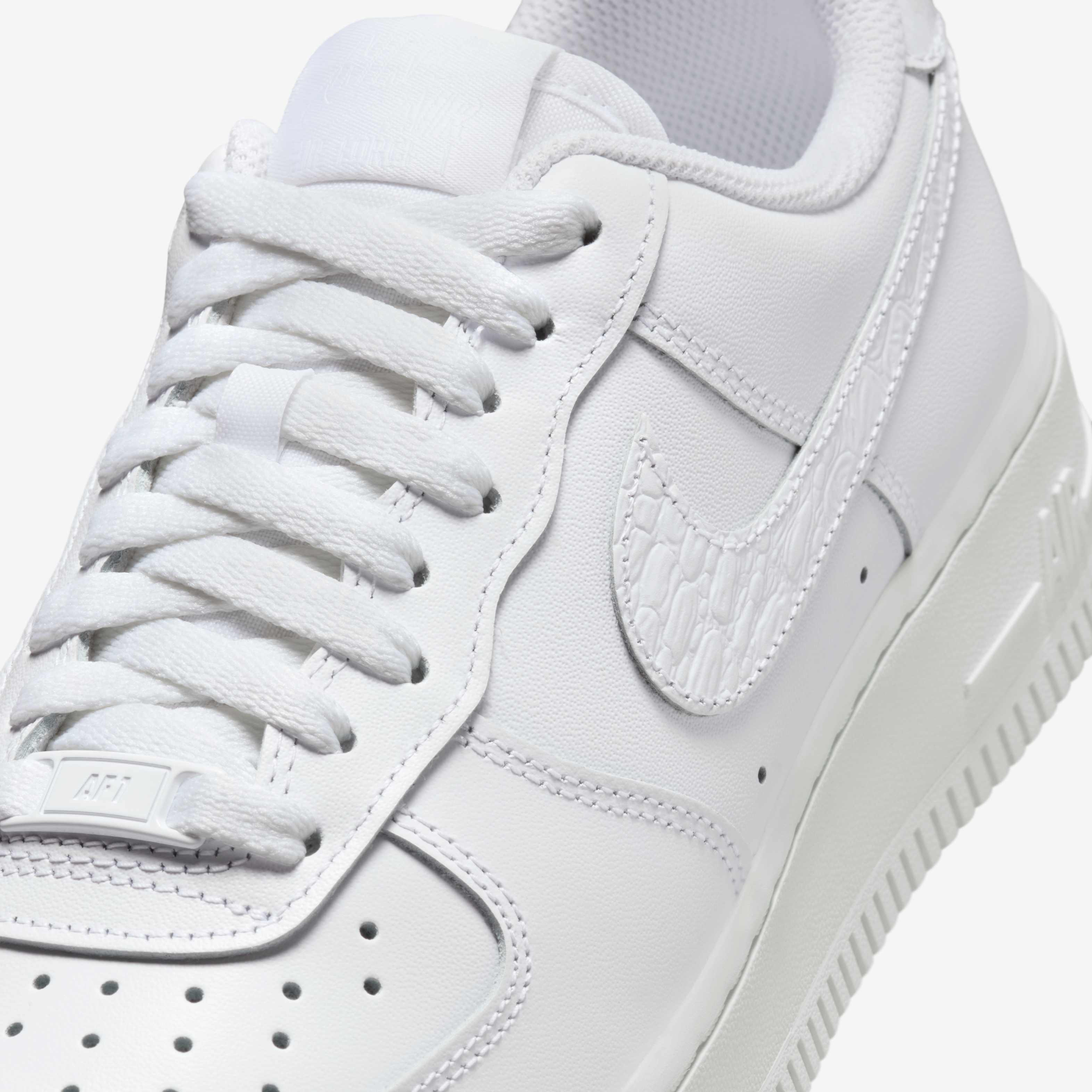 Nike Air Force 1 '07 SE image number 6